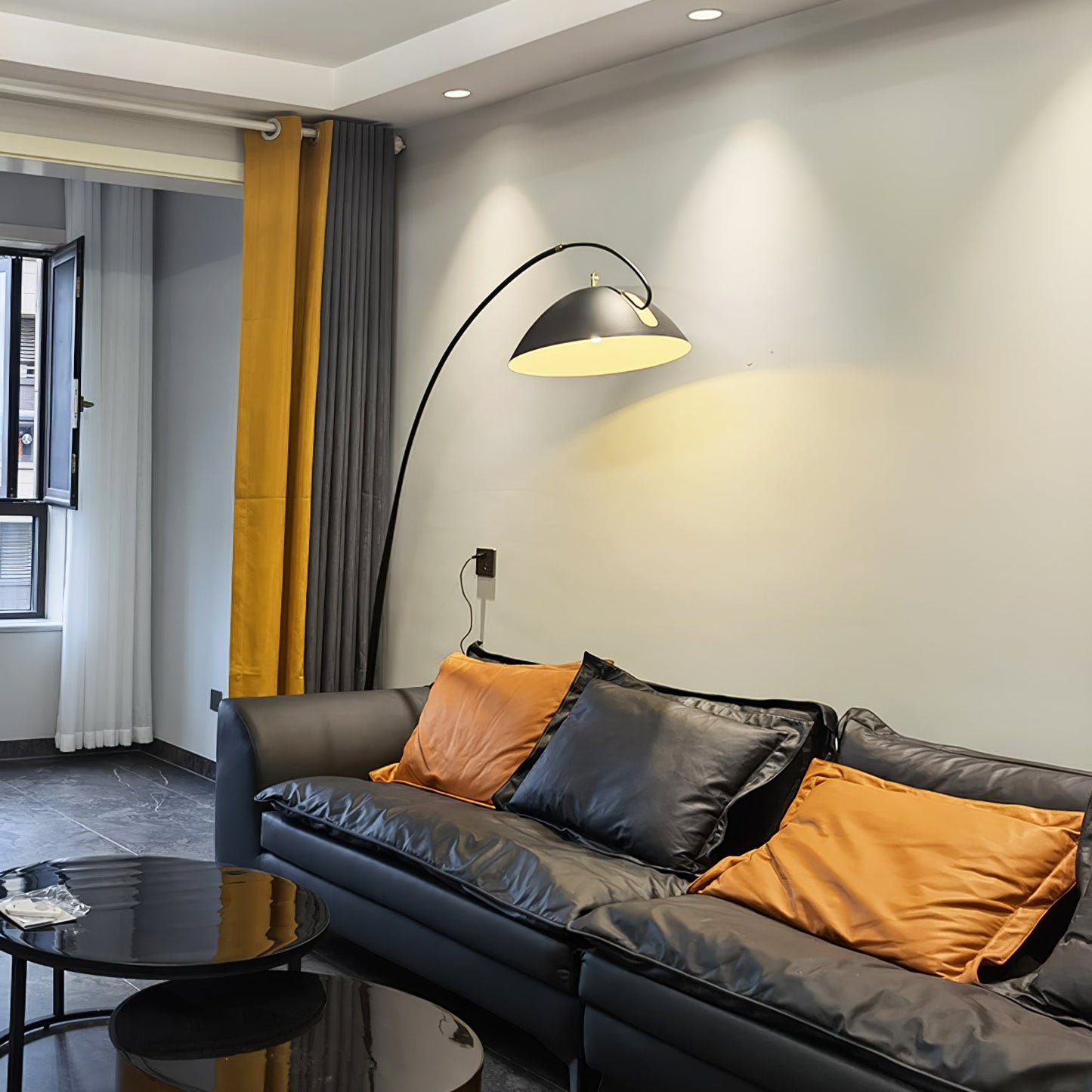 Verse Arc Floor Lamp - Scandinavian Design, LED, Black