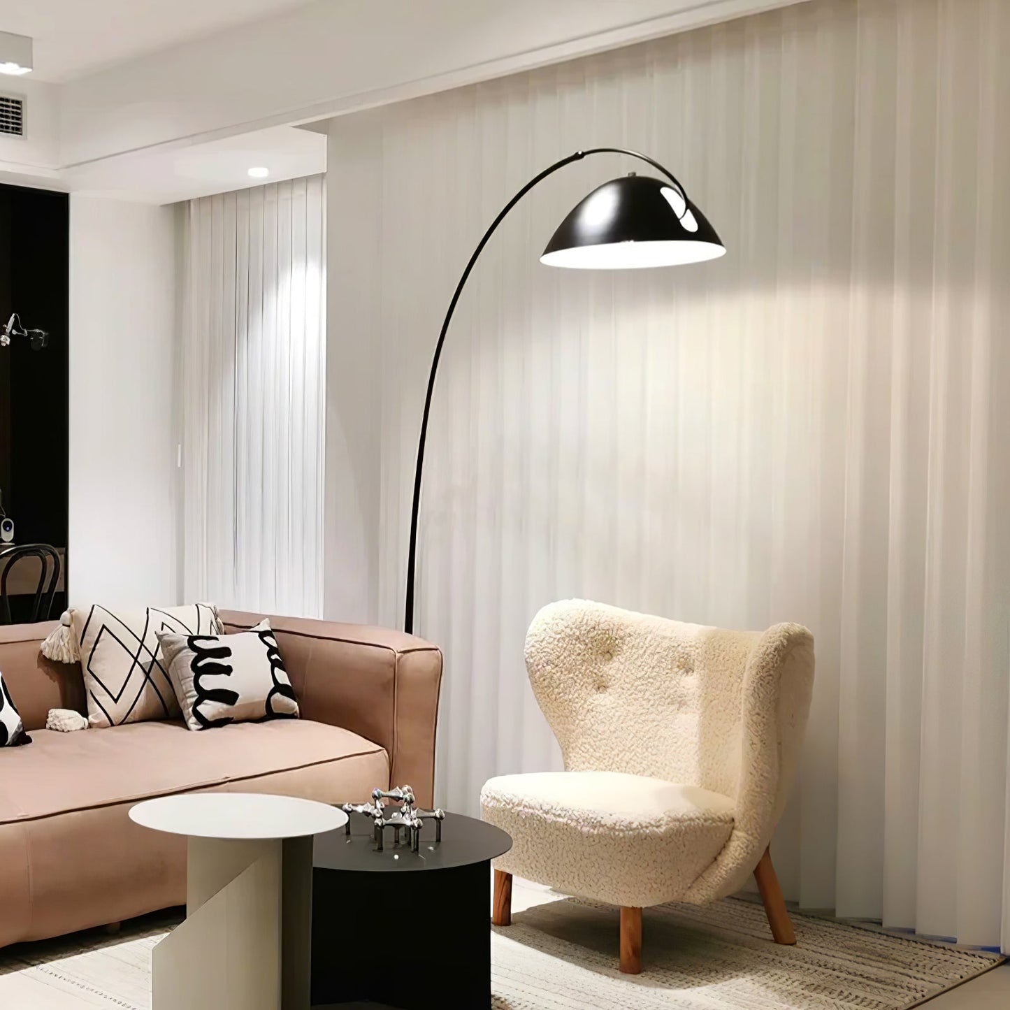 Verse Arc Floor Lamp - Scandinavian Design, LED, Black