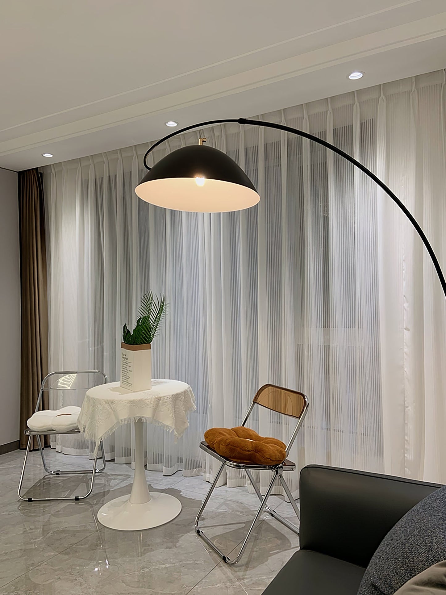 Verse Arc Floor Lamp - Scandinavian Design, LED, Black