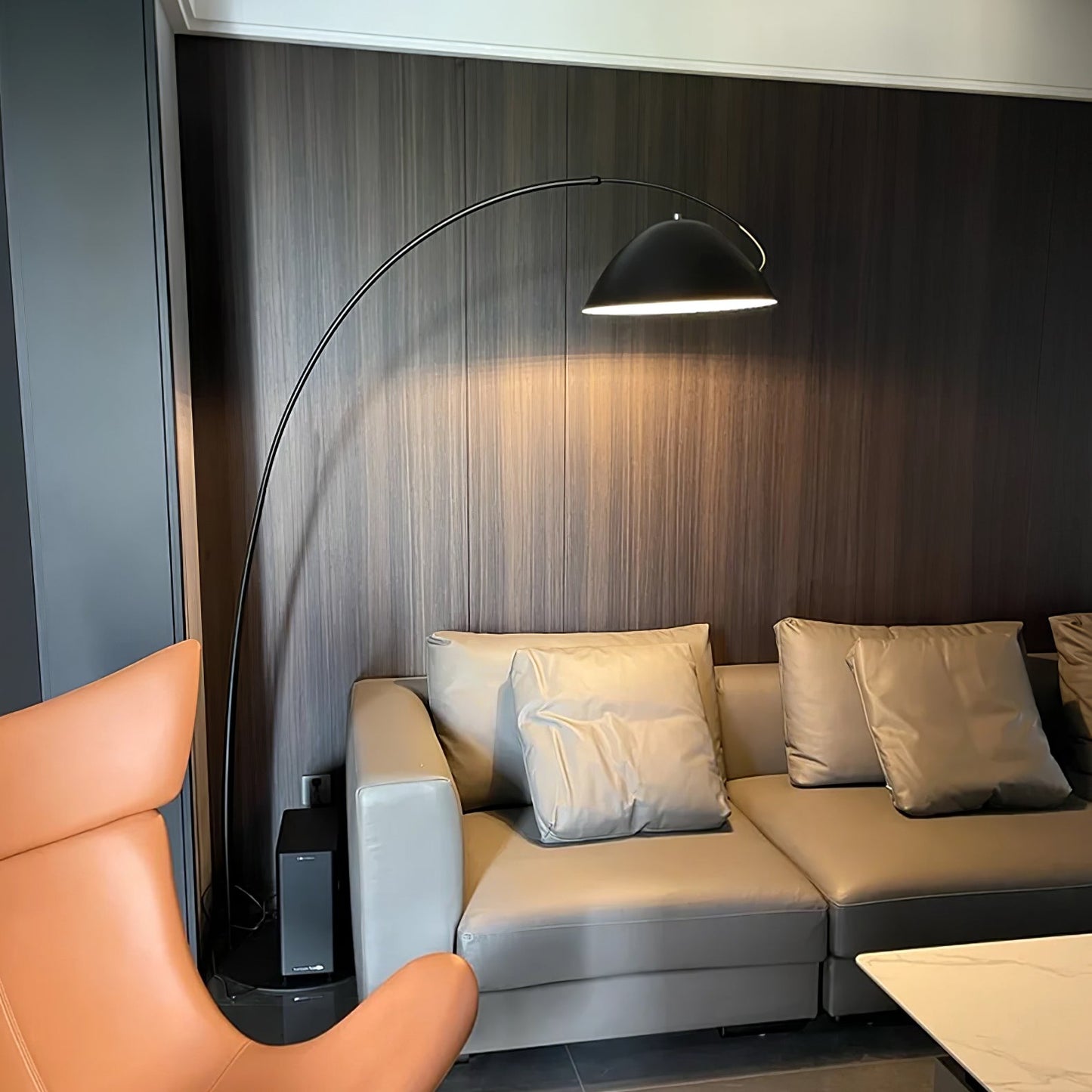 Verse Arc Floor Lamp - Scandinavian Design, LED, Black