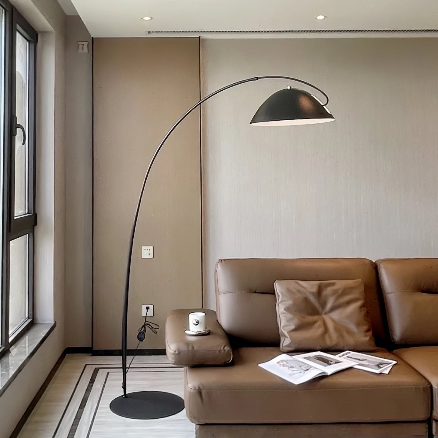 Verse Arc Floor Lamp - Scandinavian Design, LED, Black