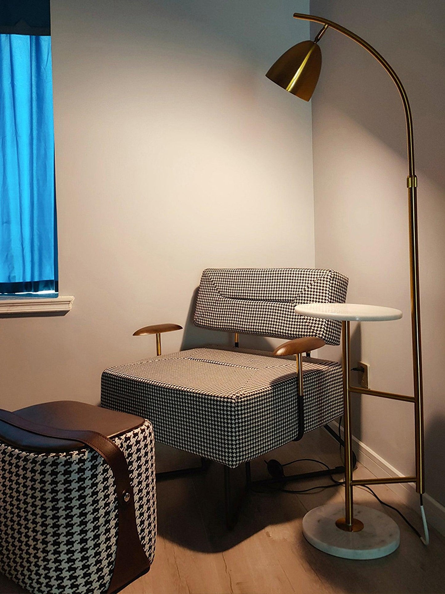 Rani Floor Lamp with Tray, LED, Metal, Black, Gold Finish