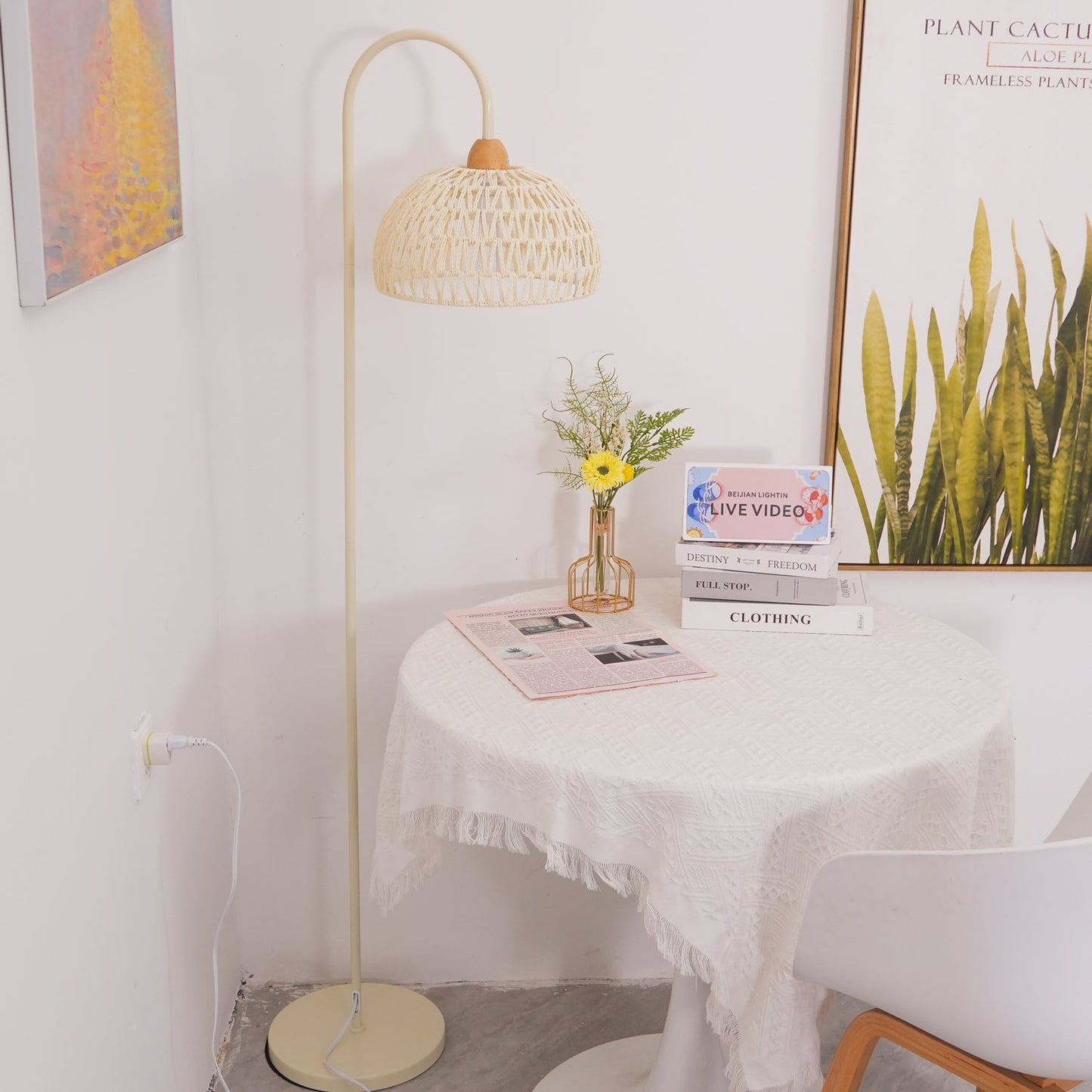 Rattan Arch Floor Lamp - Stylish Beige Indoor Lighting