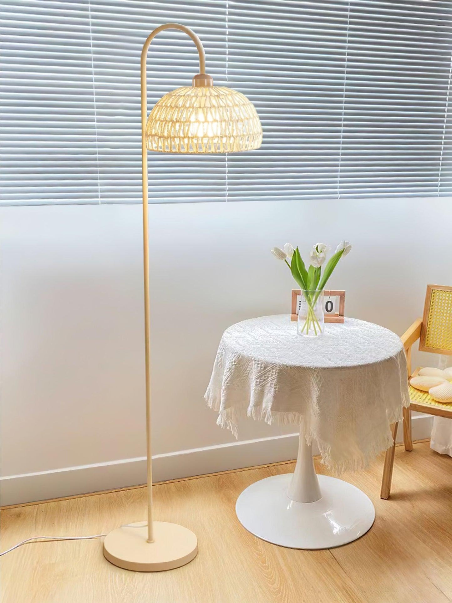 Rattan Arch Floor Lamp - Stylish Beige Indoor Lighting