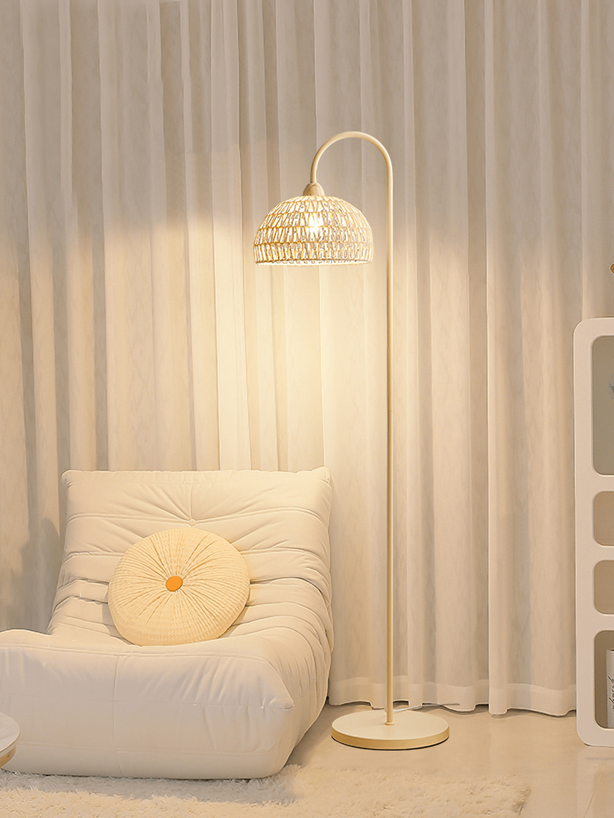 Rattan Arch Floor Lamp - Stylish Beige Indoor Lighting