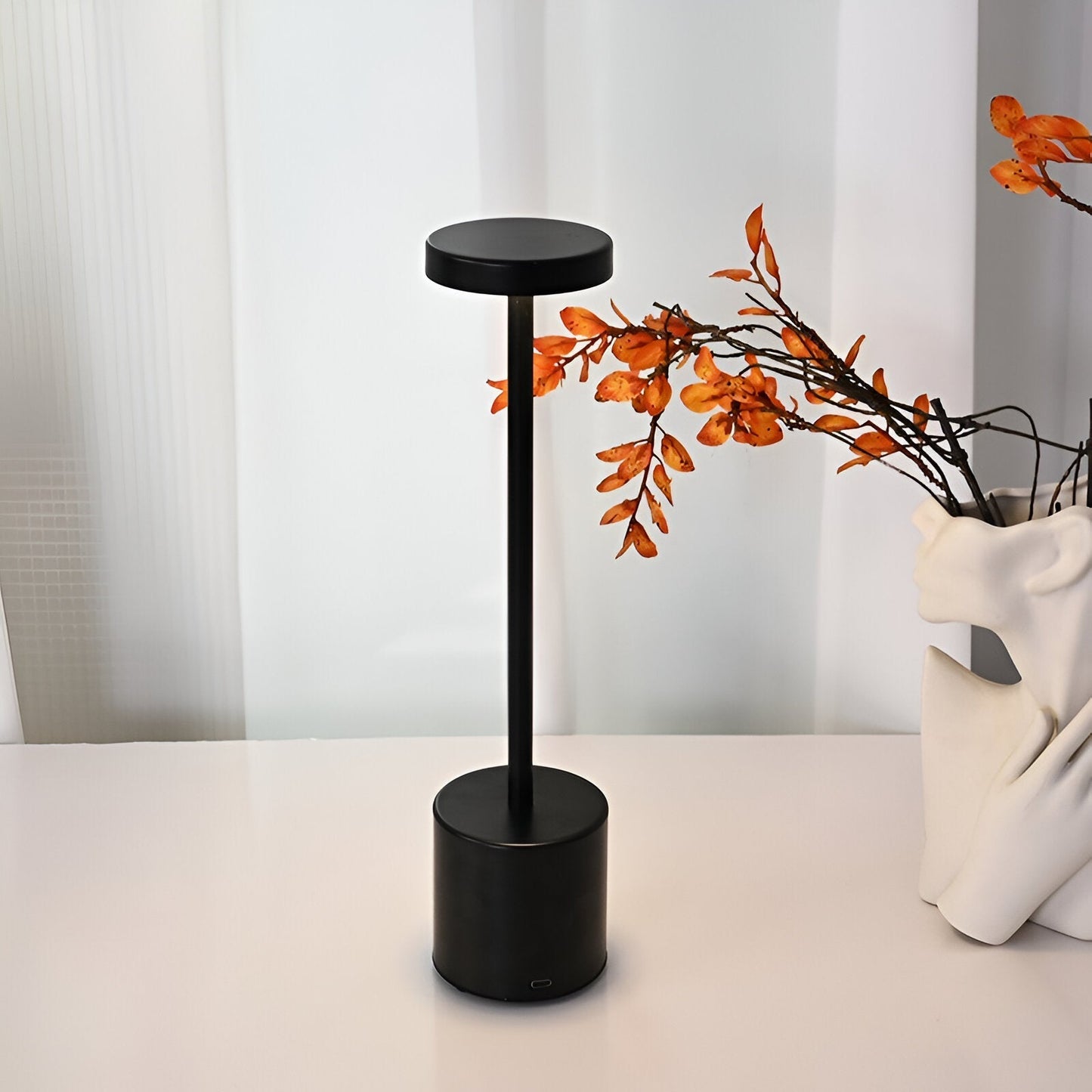 Retro-Inspired LED Table Lamp with Wireless USB Charging