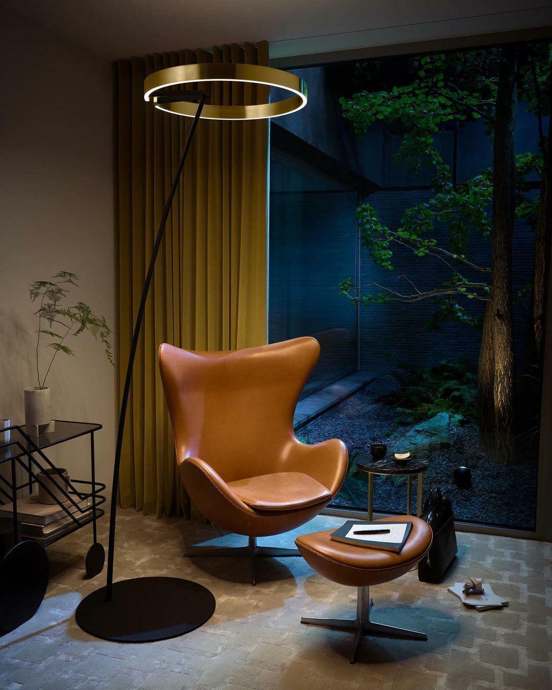 Ring Floor Light with LED, Adjustable Height, Indoor Use