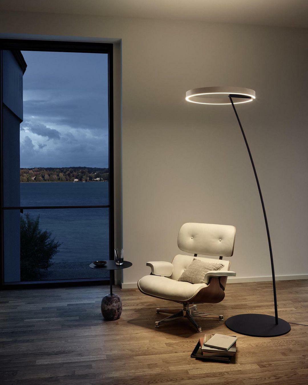 Ring Floor Light with LED, Adjustable Height, Indoor Use