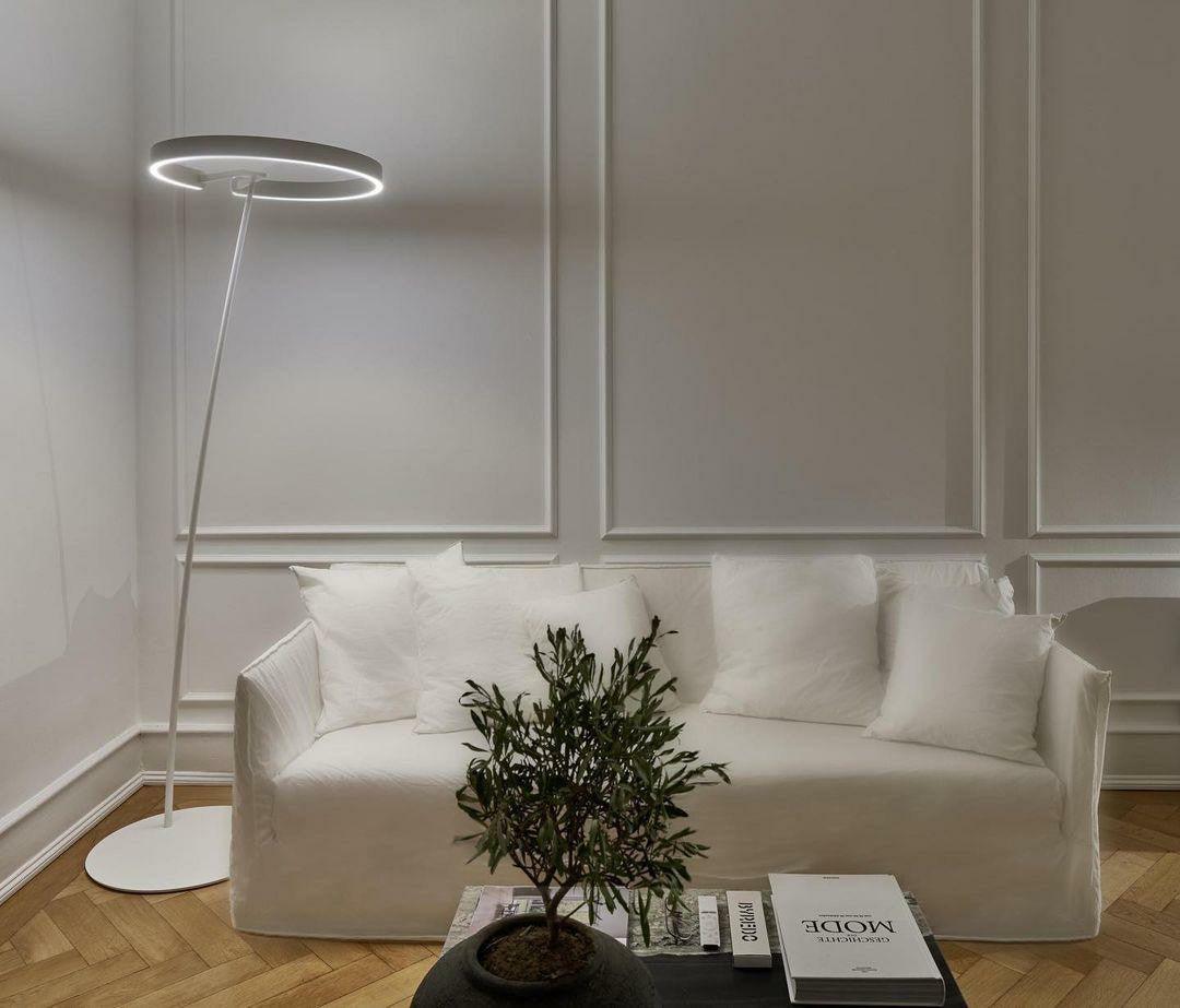 Ring Floor Light with LED, Adjustable Height, Indoor Use