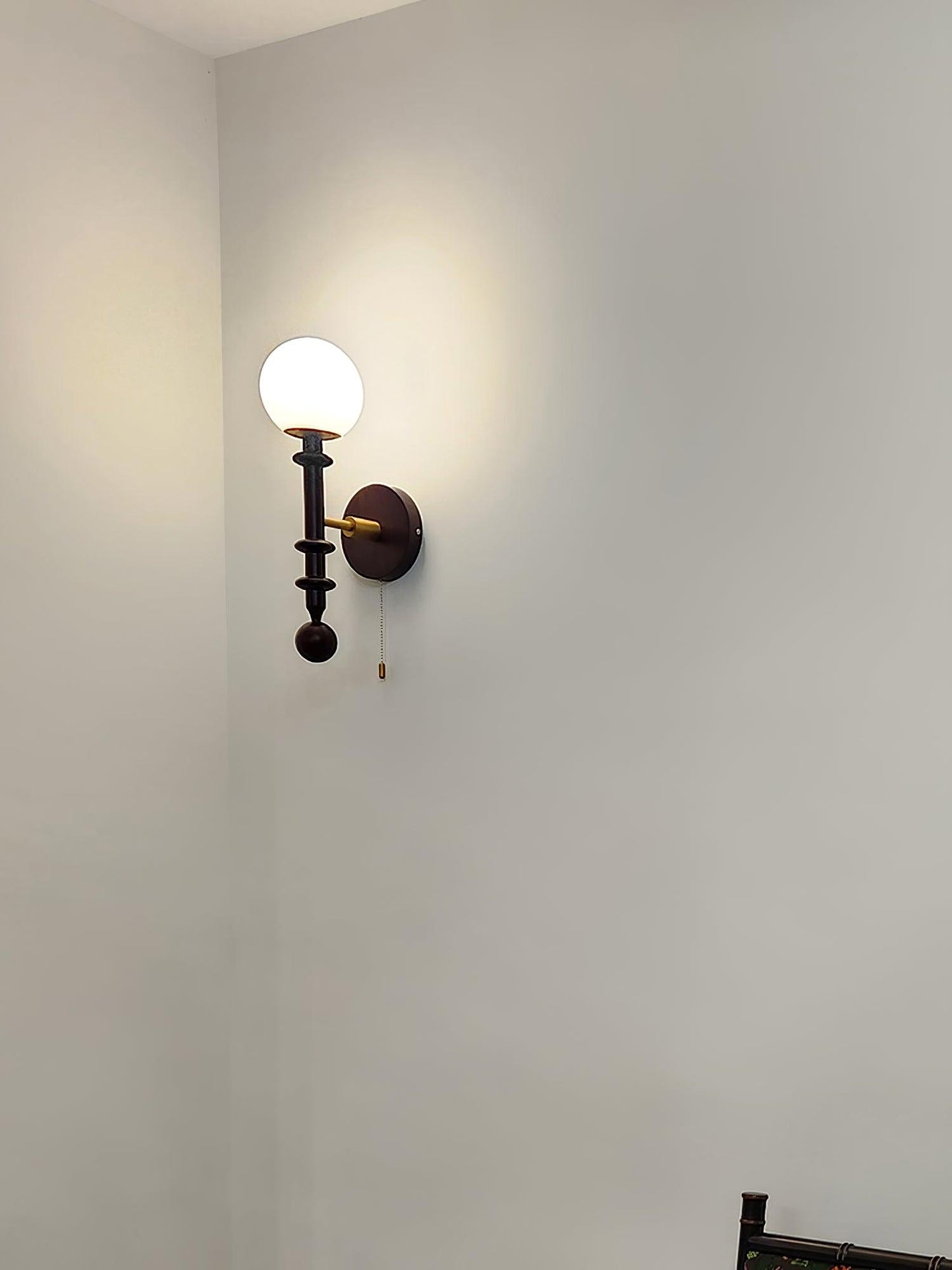 Roman Column Wall Lamp - LED Indoor Lighting - White Wood