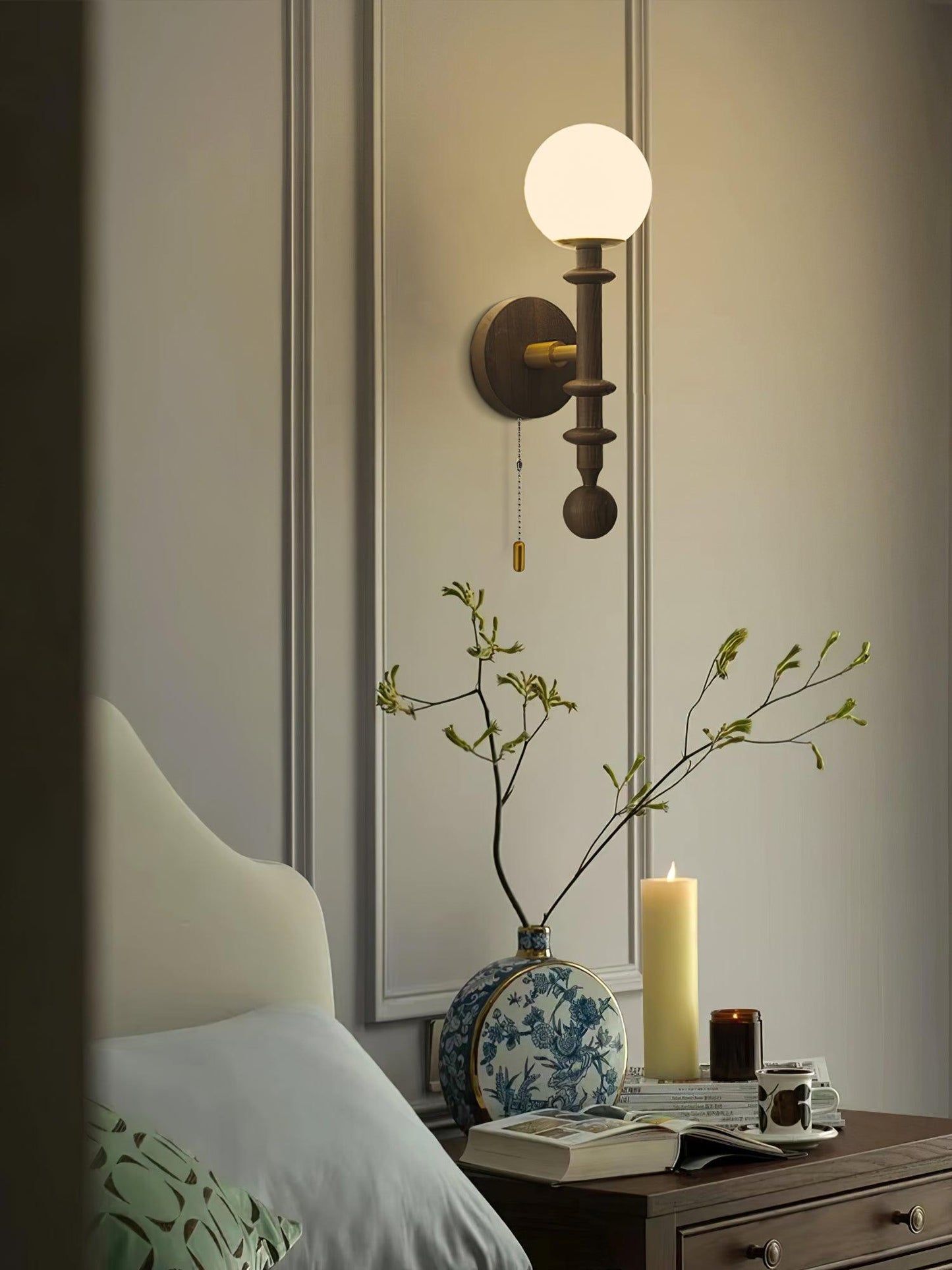 Roman Column Wall Lamp - LED Indoor Lighting - White Wood