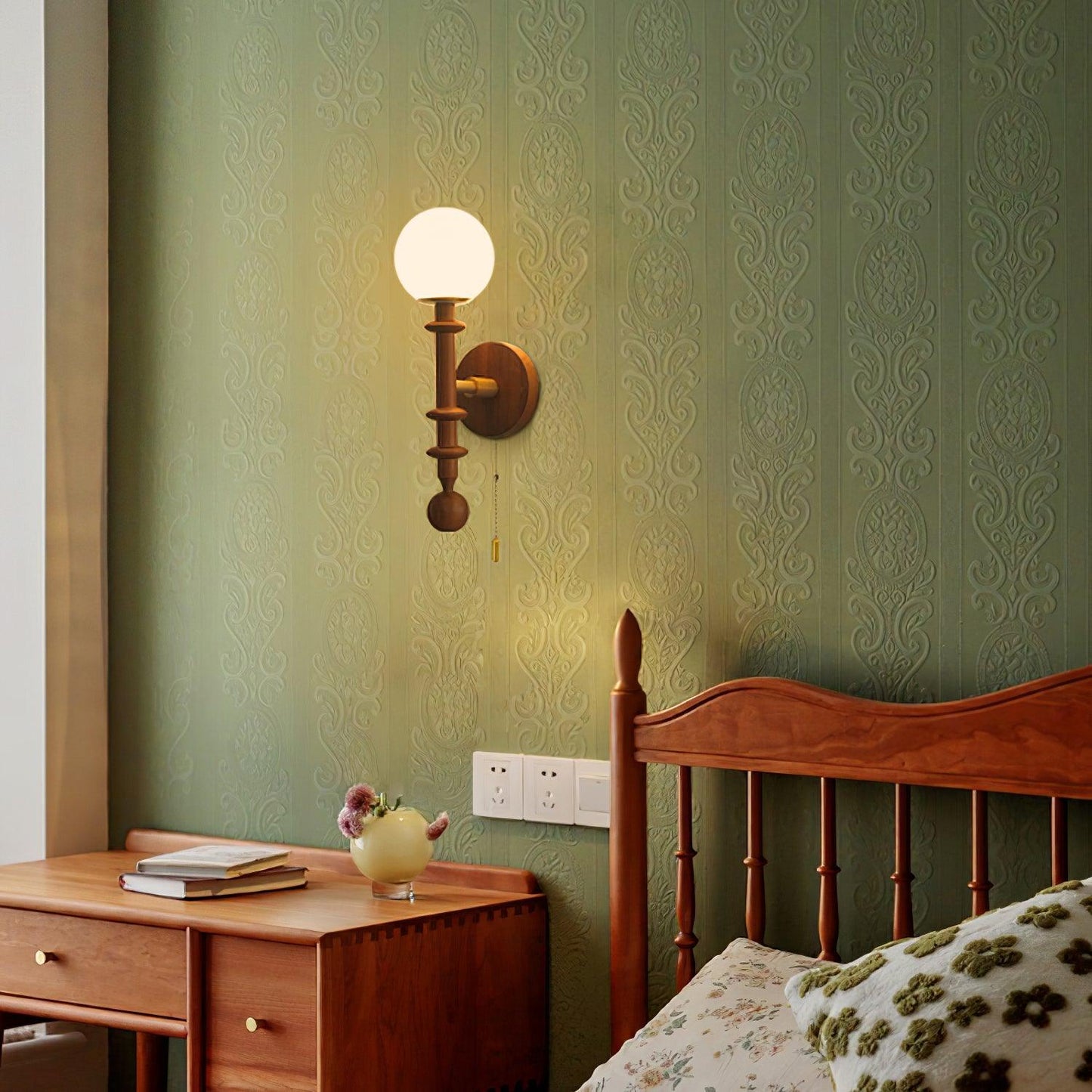 Roman Column Wall Lamp - LED Indoor Lighting - White Wood