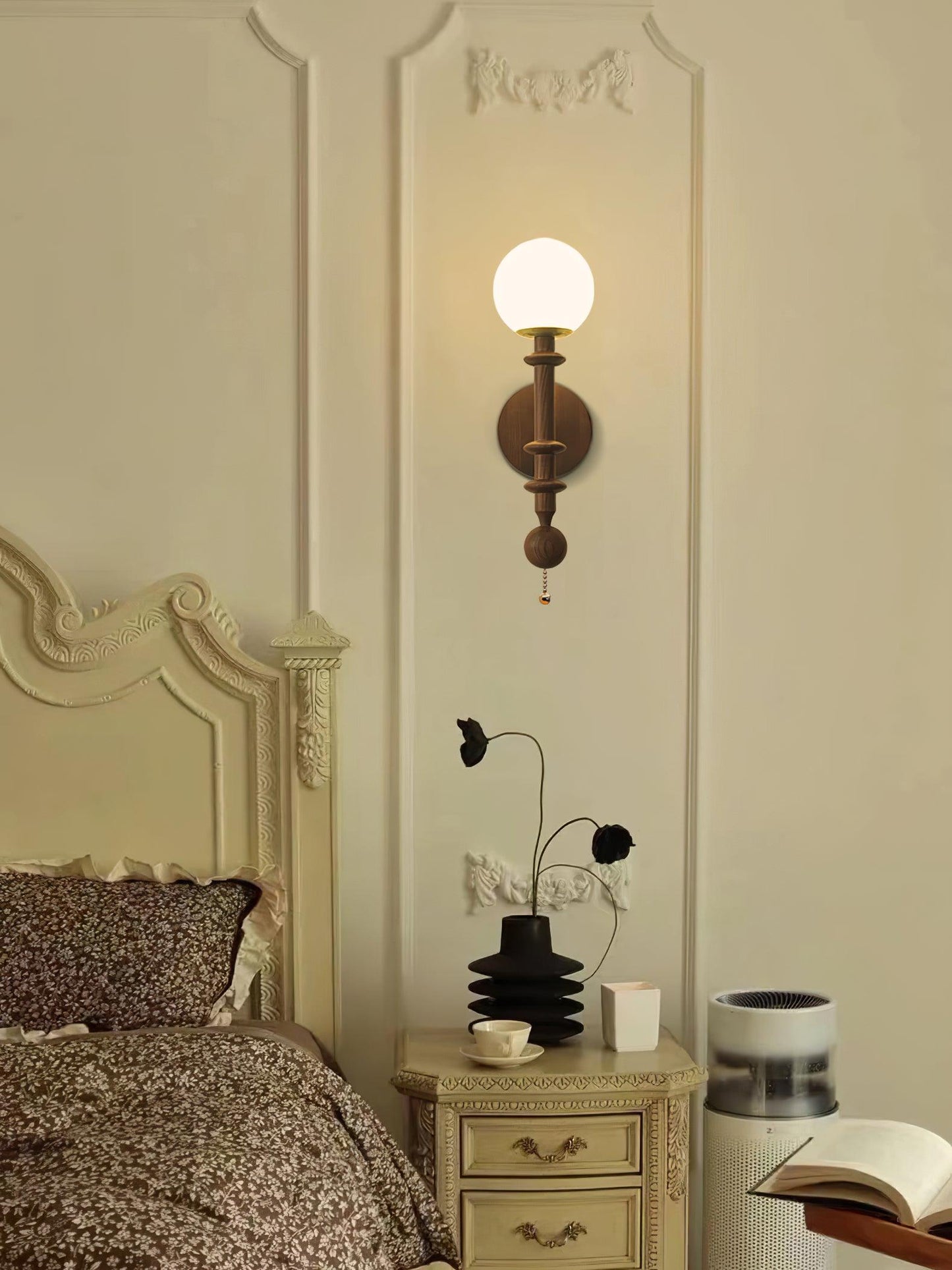 Roman Column Wall Lamp - LED Indoor Lighting - White Wood