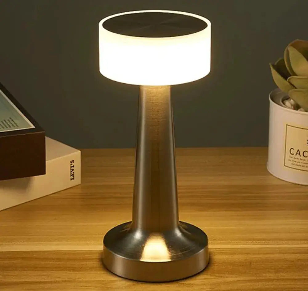 Floral Table Lamp with Elegant Ambient Lighting - LED Design