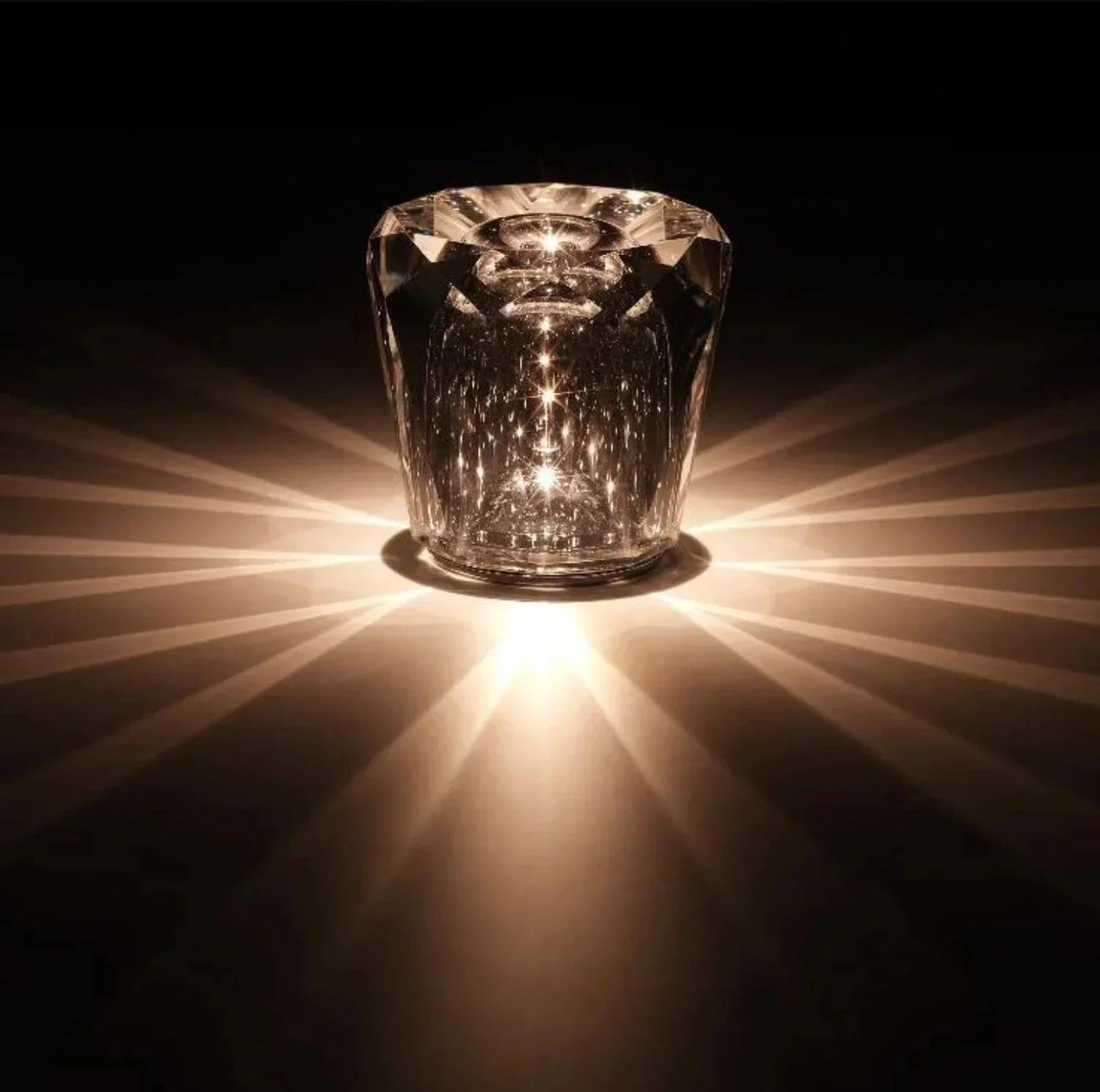 Elegant Crystal Table Lamp for Restaurant and Bar – Dimmable LED