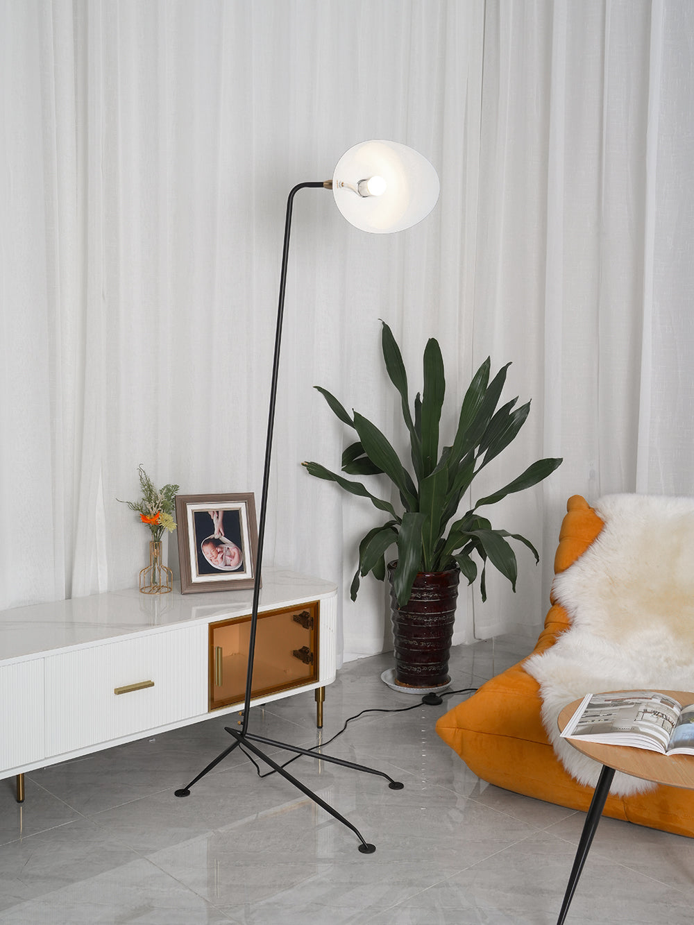 Serge Mouille Floor Lamp Three-Arm LED Indoor Lighting