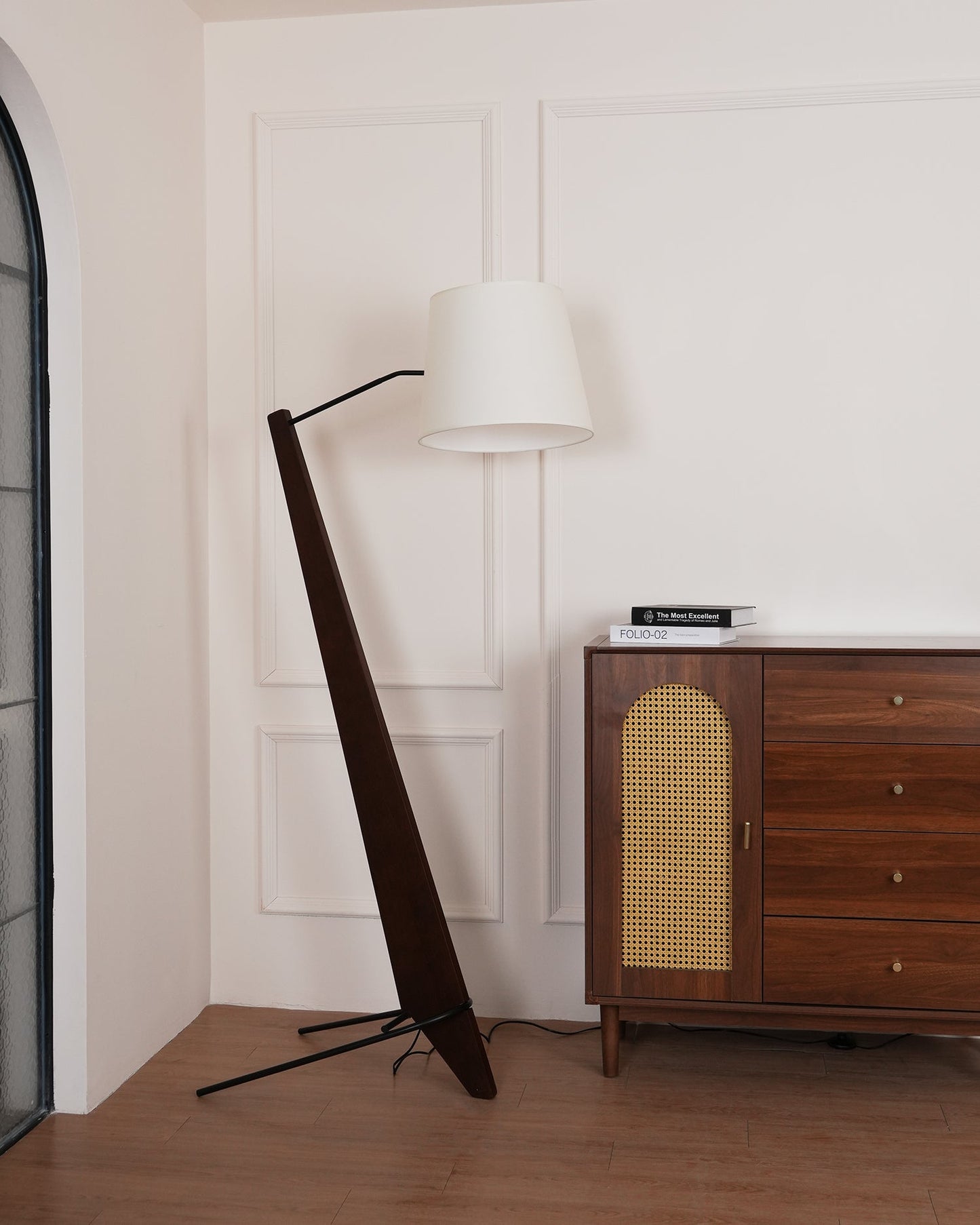 Silva Giant Floor Lamp - LED Indoor Lighting, Elegant Design