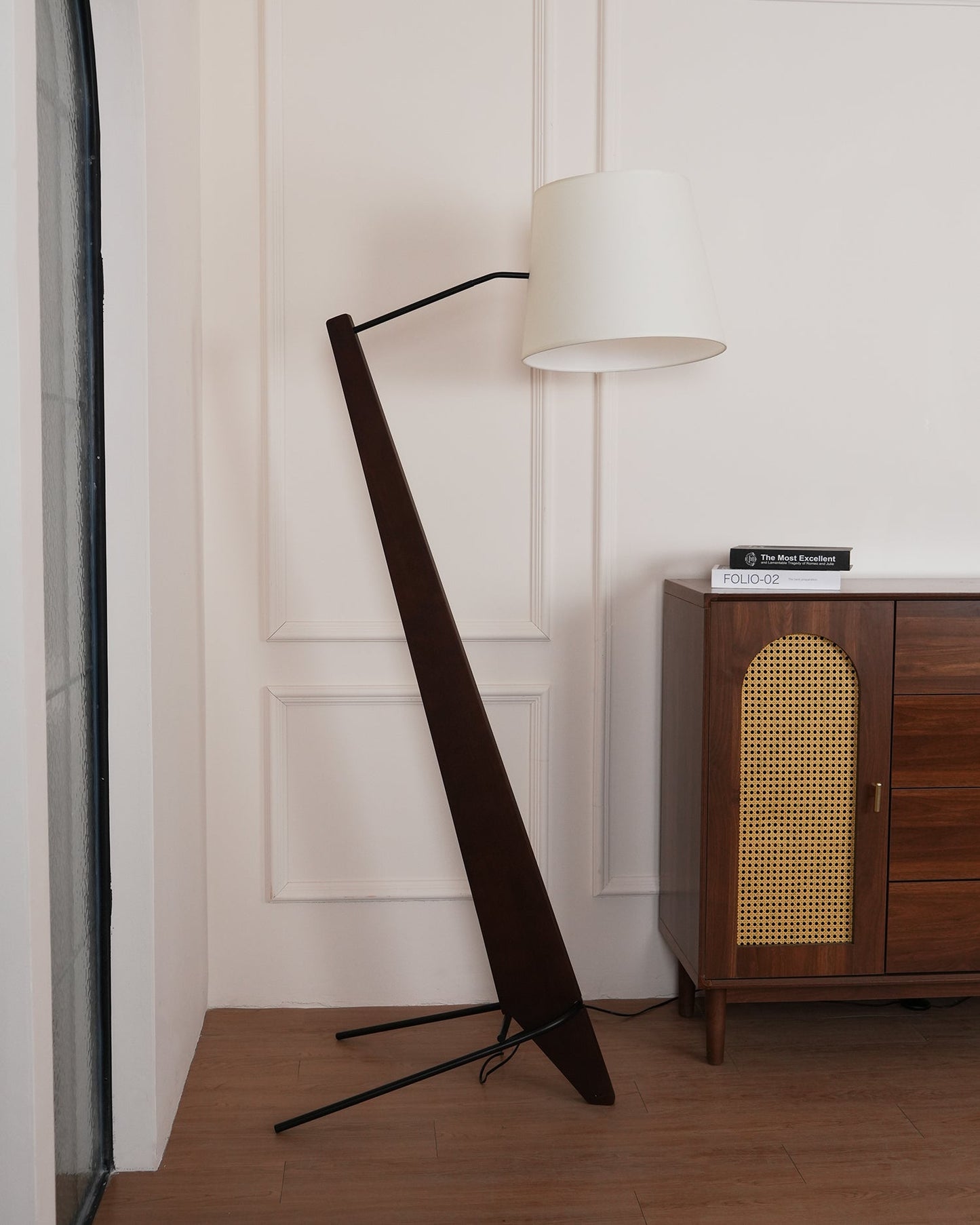 Silva Giant Floor Lamp - LED Indoor Lighting, Elegant Design