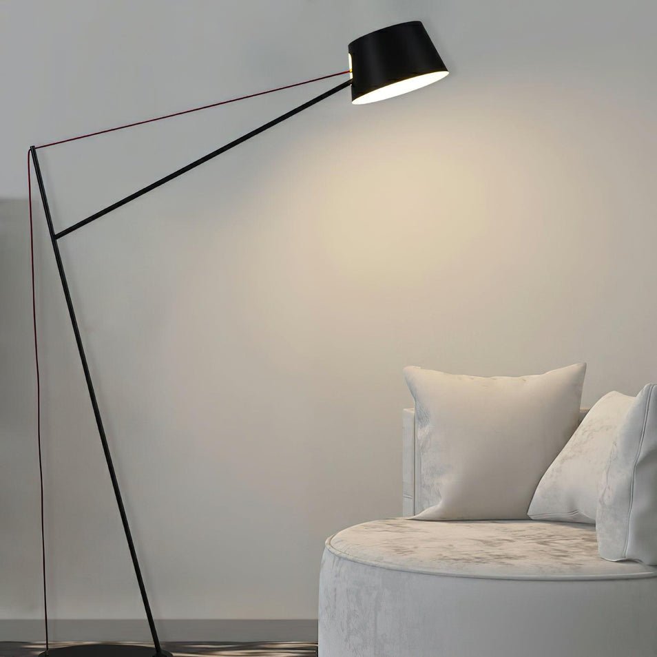 Spar Floor Lamp - Modern Black LED Lamp for Indoor Use