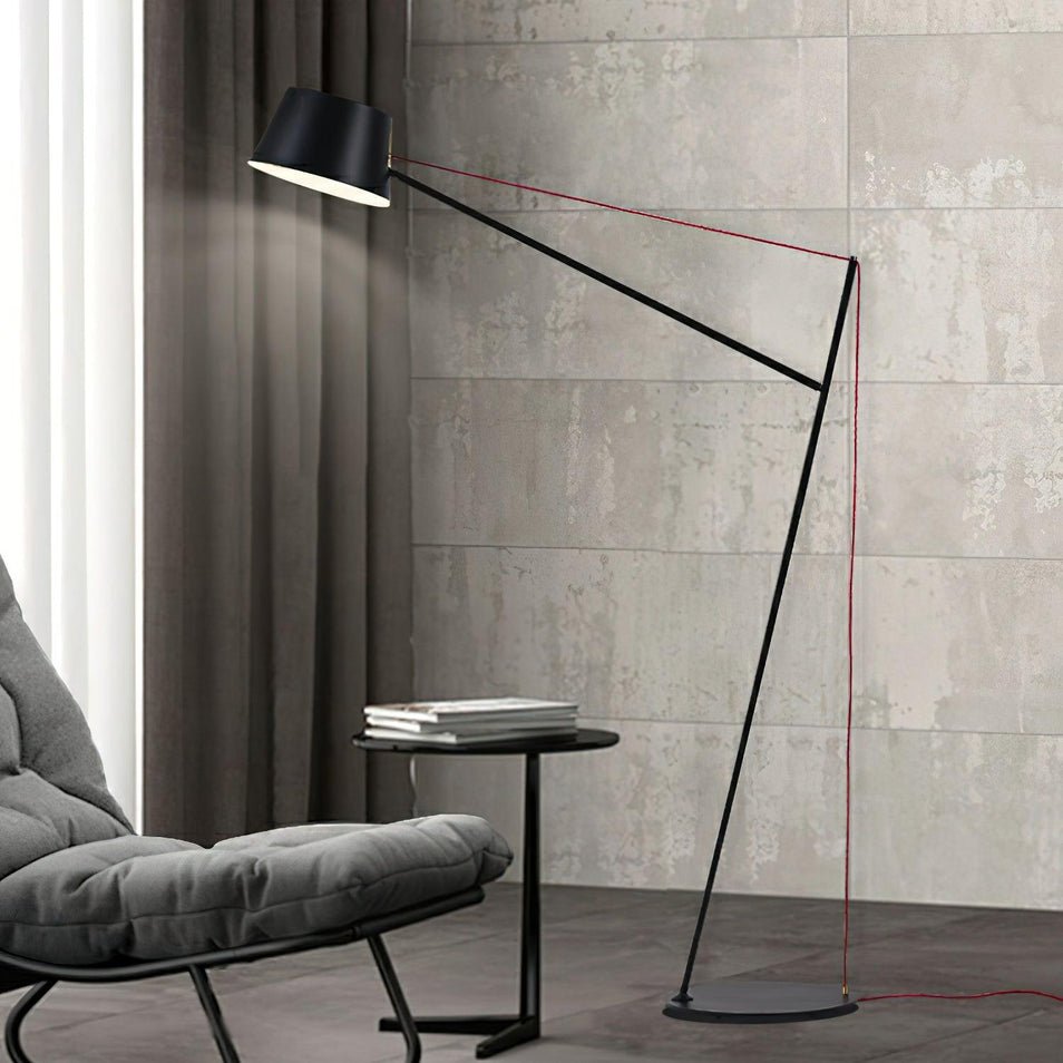 Spar Floor Lamp - Modern Black LED Lamp for Indoor Use