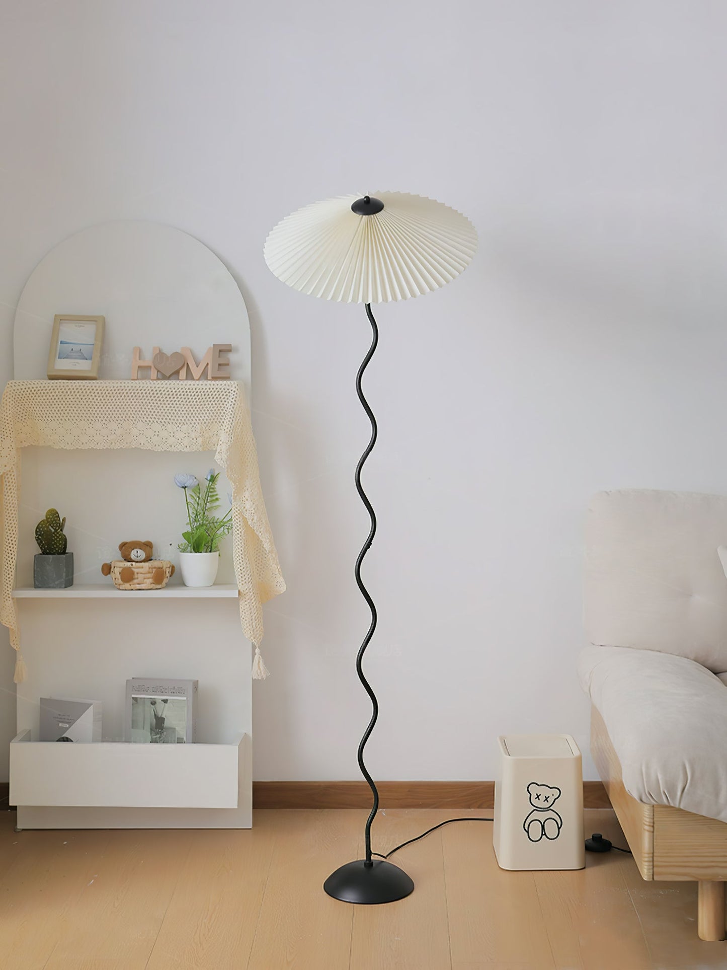 Squiggle Floor Lamp - LED Indoor Light - Stylish Wavy Design