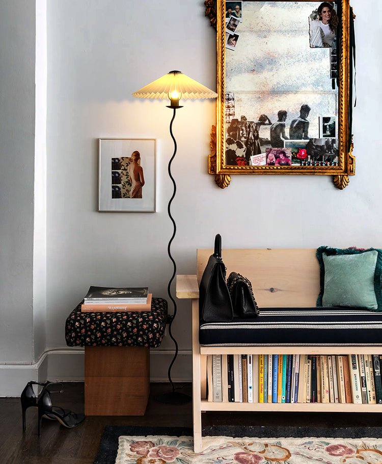 Squiggle Floor Lamp - LED Indoor Light - Stylish Wavy Design