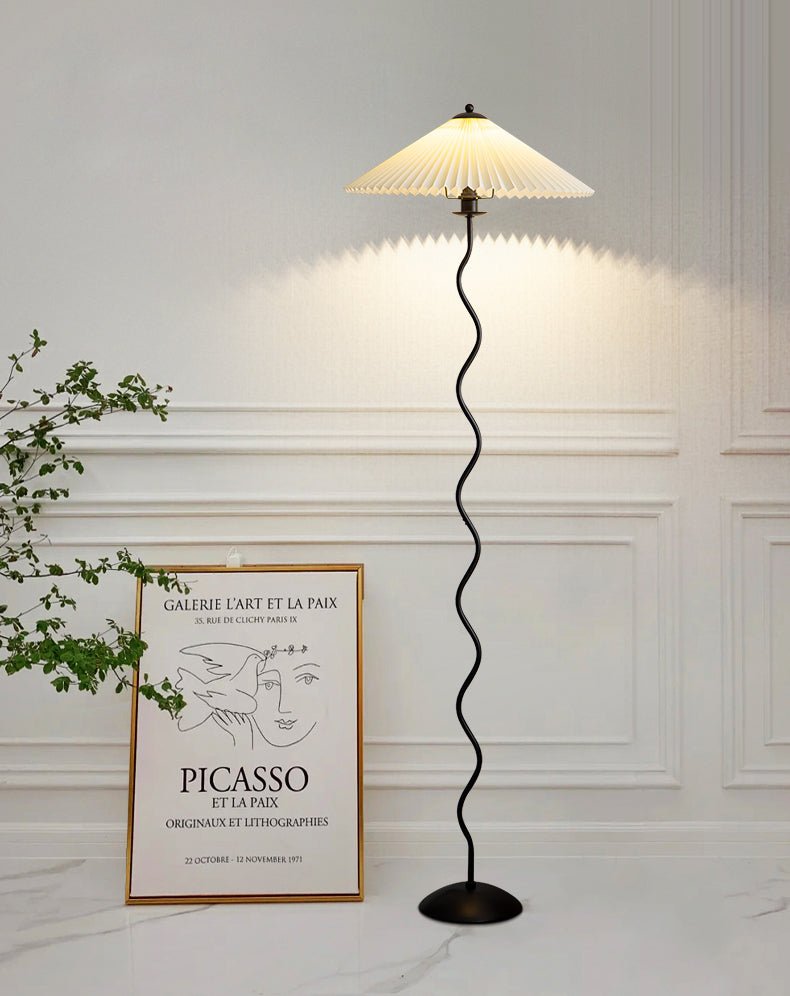 Squiggle Floor Lamp - LED Indoor Light - Stylish Wavy Design