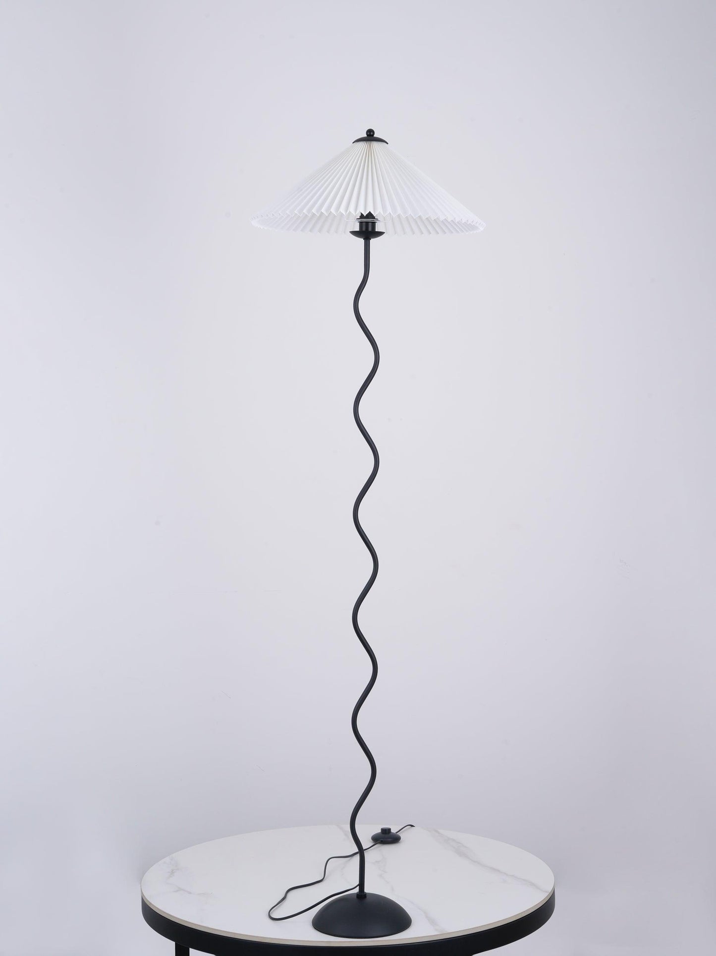 Squiggle Floor Lamp - LED Indoor Light - Stylish Wavy Design