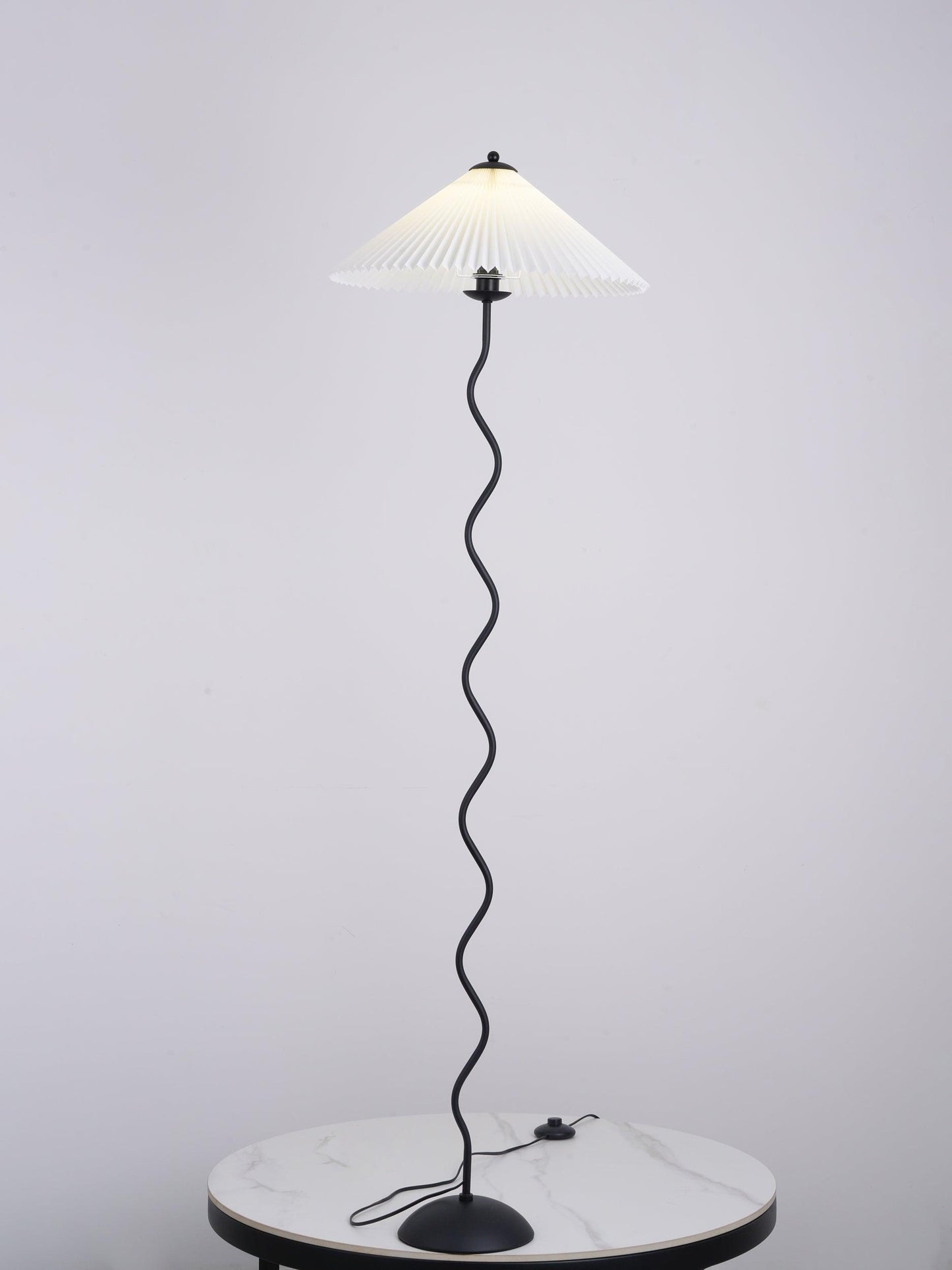 Squiggle Floor Lamp - LED Indoor Light - Stylish Wavy Design