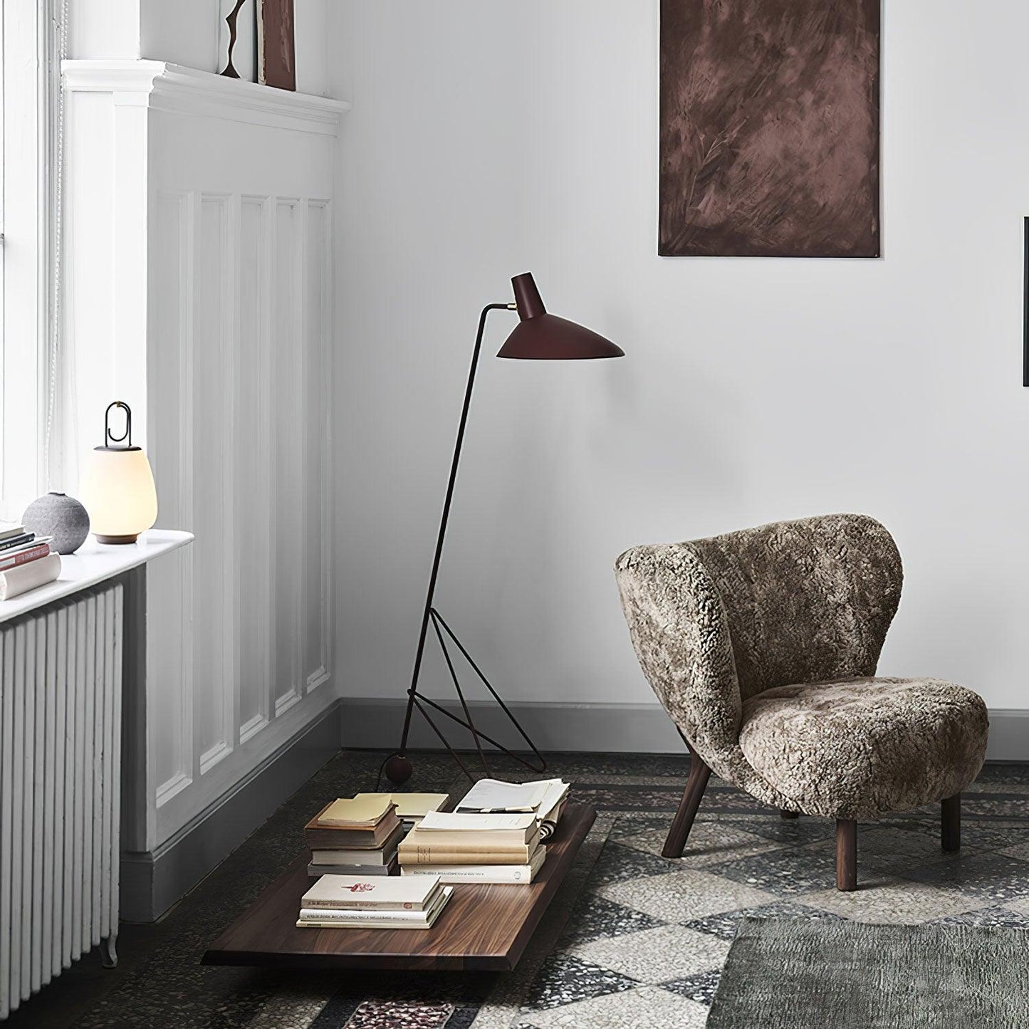 Svelte Noir Floor Lamp - Adjustable LED Lighting, Black Metal