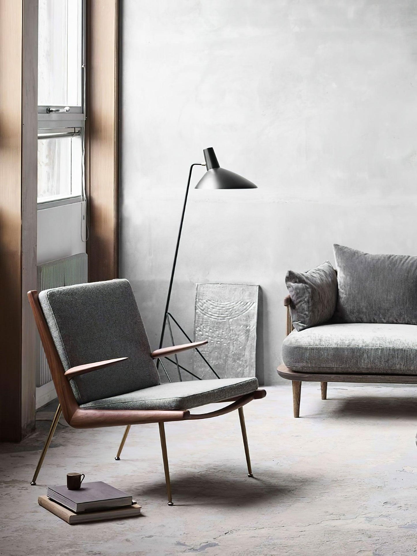 Svelte Noir Floor Lamp - Adjustable LED Lighting, Black Metal