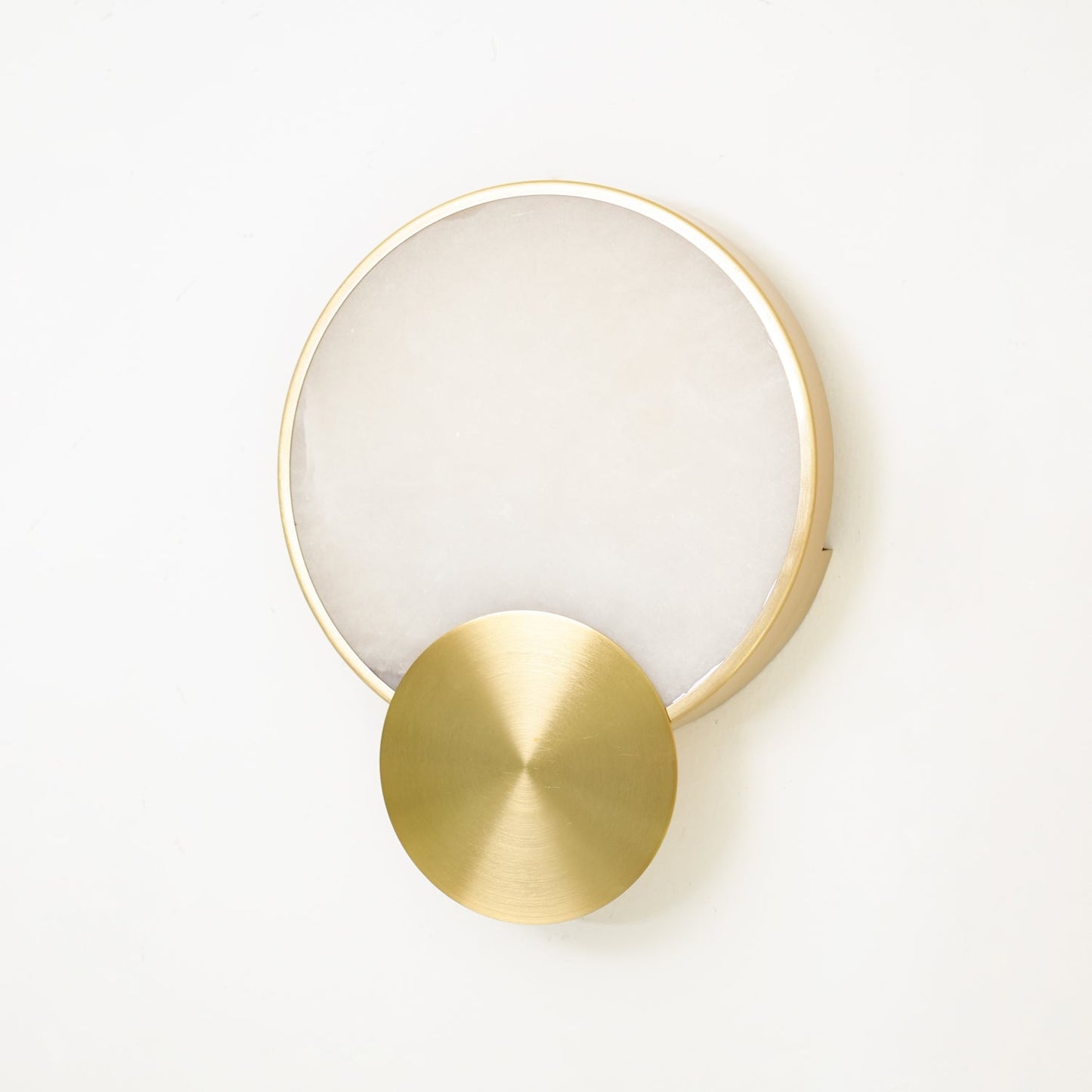 Terra Svet Wall Lamp - Modern Gold Alabaster LED Light