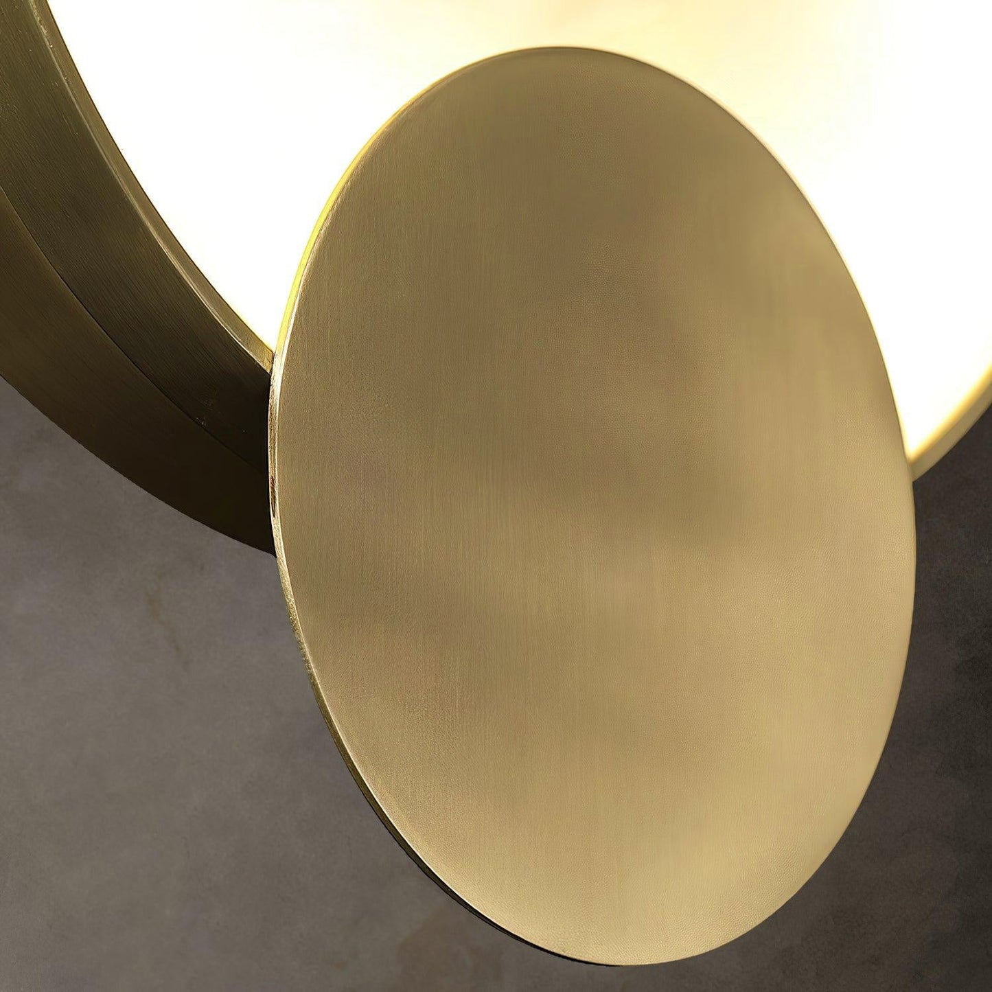 Terra Svet Wall Lamp - Modern Gold Alabaster LED Light