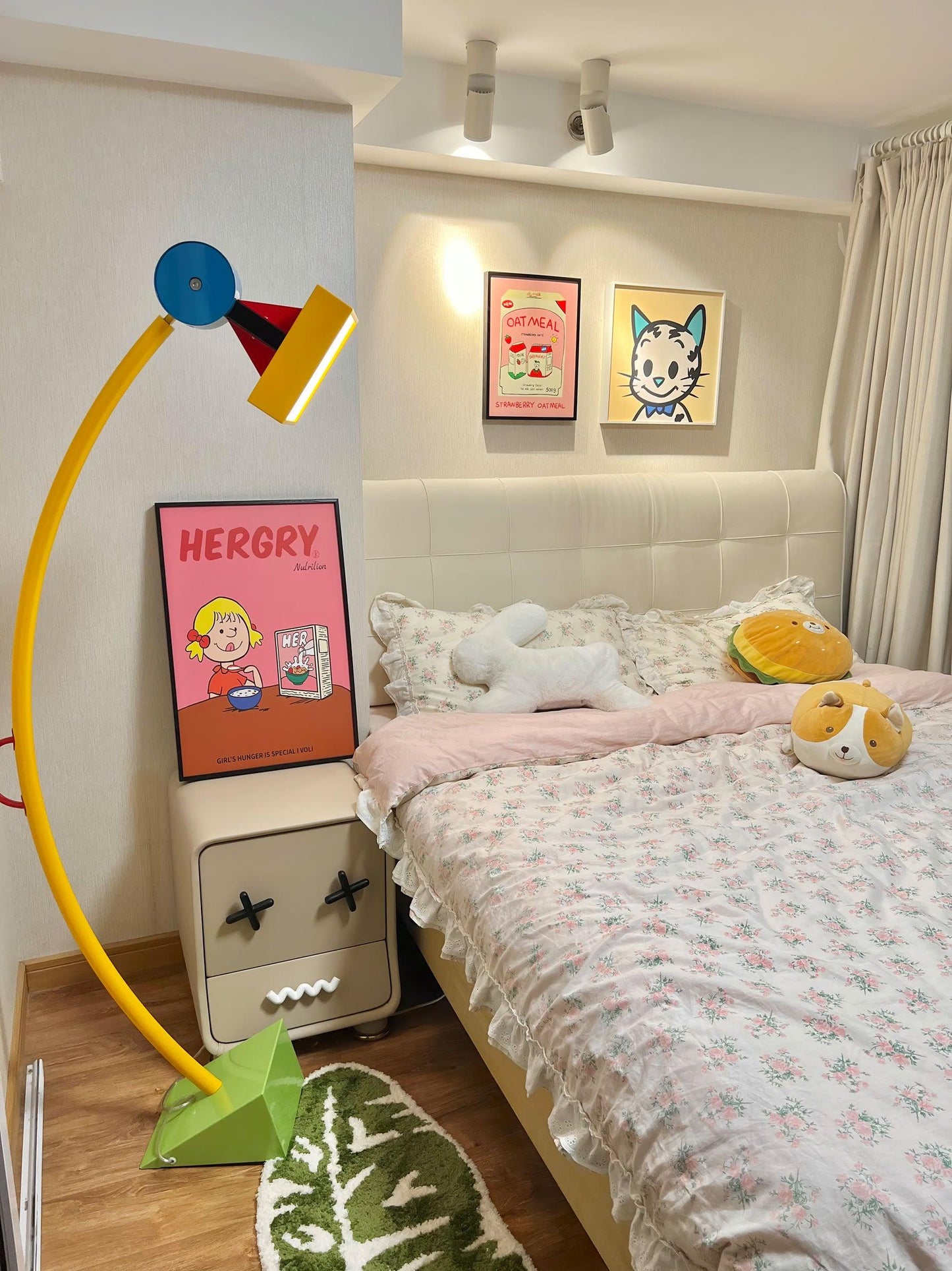 Treetops Floor Lamp with LED Dimmable Feature - Vibrant Design