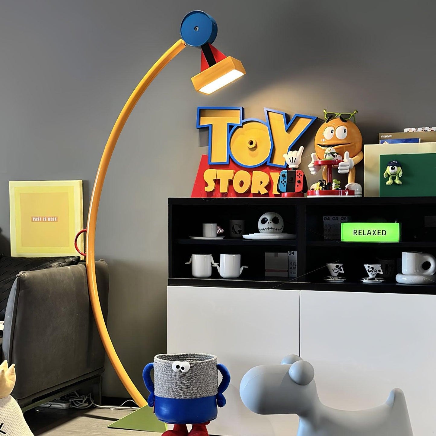 Treetops Floor Lamp with LED Dimmable Feature - Vibrant Design