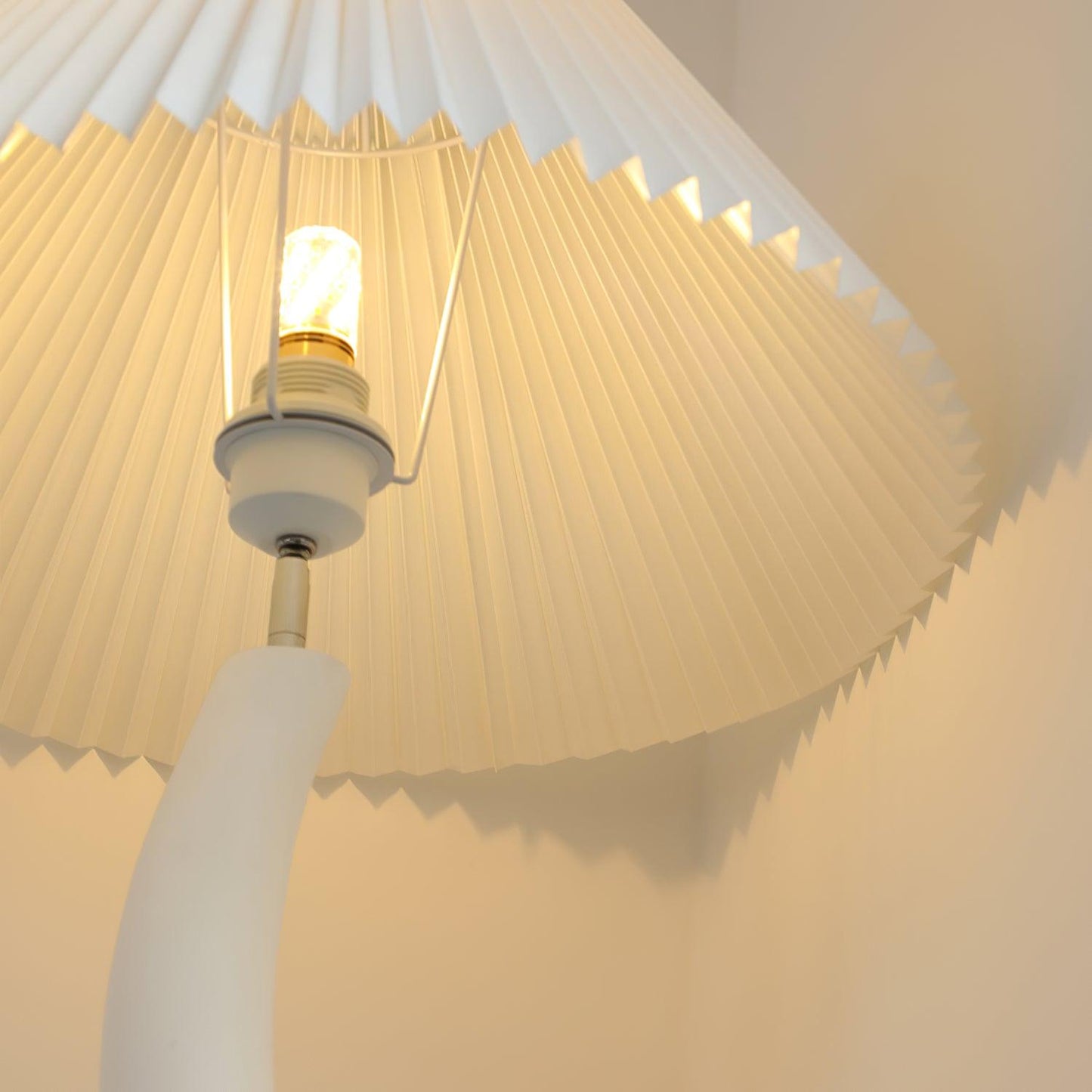 Twisted Pleated Floor Lamp - LED Indoor Lighting Decor