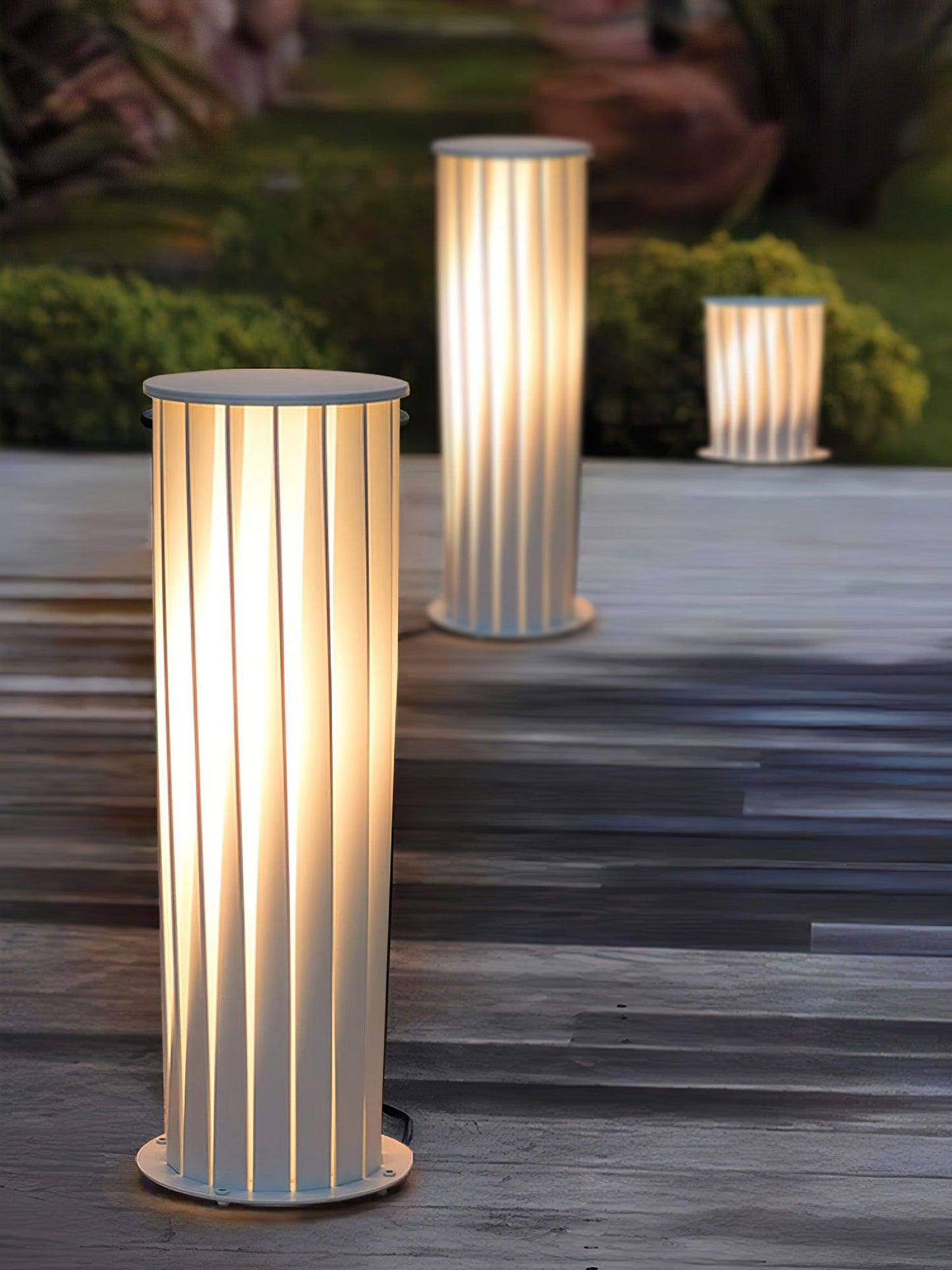 Unopiu LED Outdoor Light - Waterproof Garden Lamp, 3 Sizes