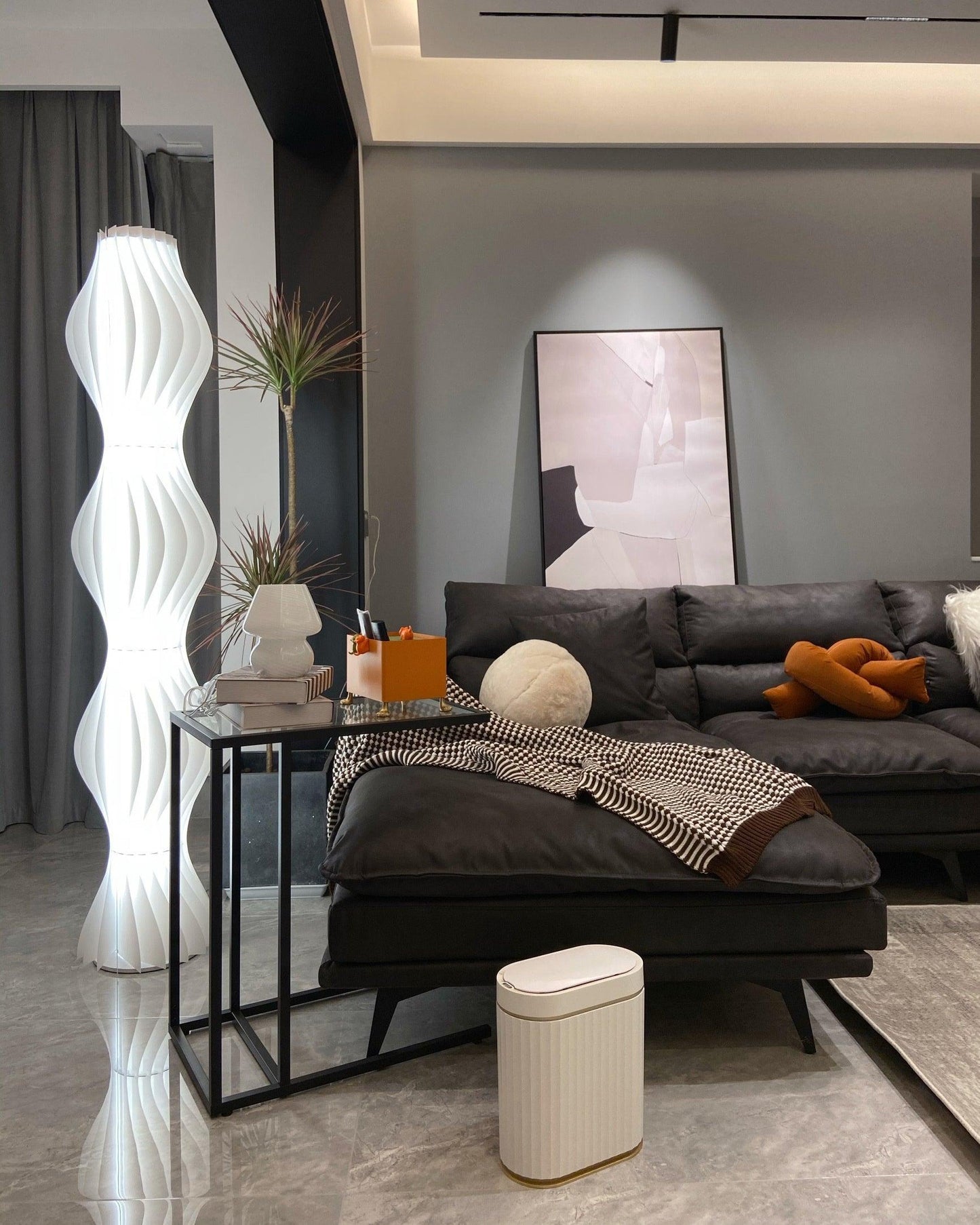 Vapor Floor Lamp - Modern LED Indoor Lighting Fixture