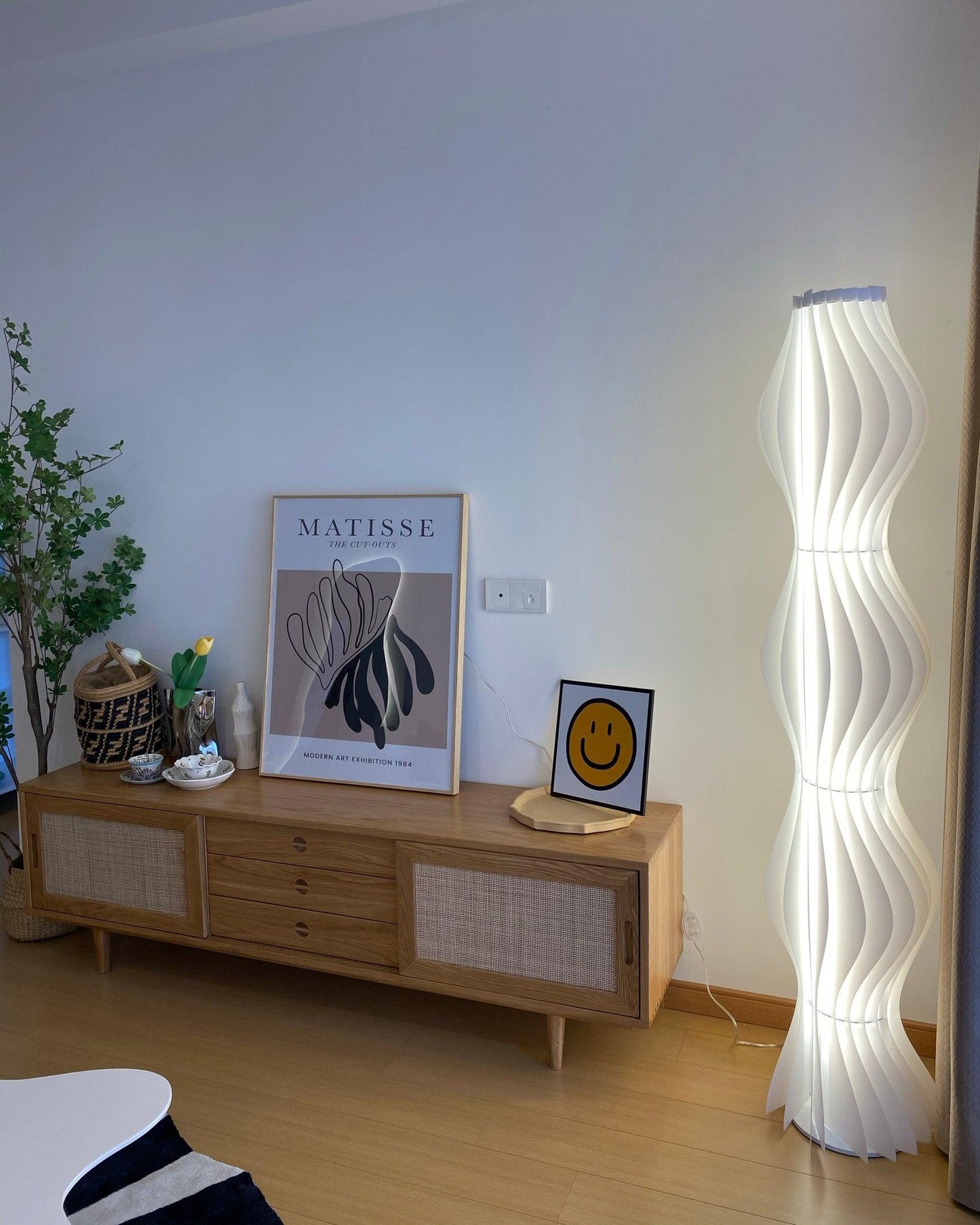 Vapor Floor Lamp - Modern LED Indoor Lighting Fixture