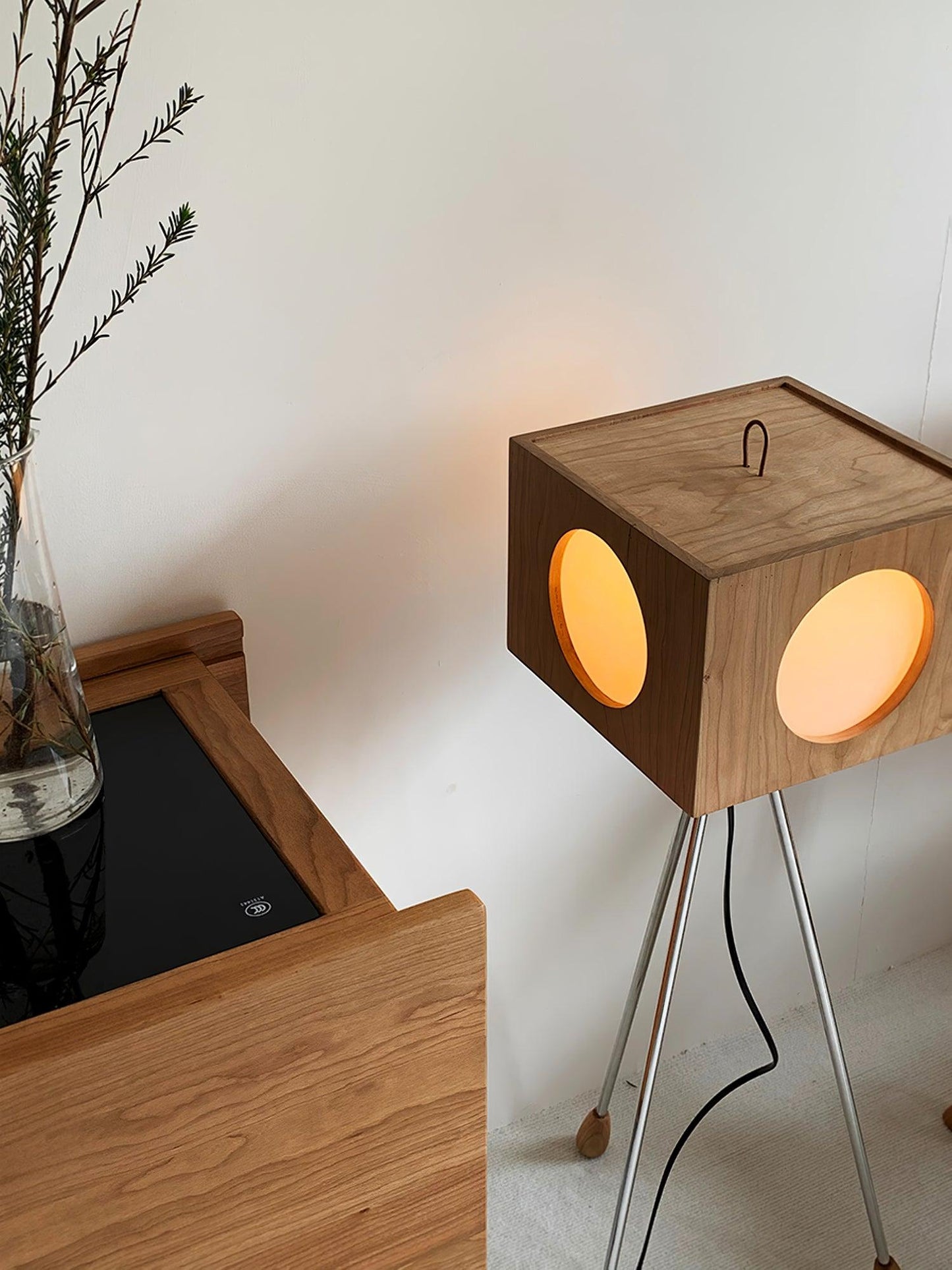Vintage Tripod Camera Floor Lamp with LED Light, Cherry Wood