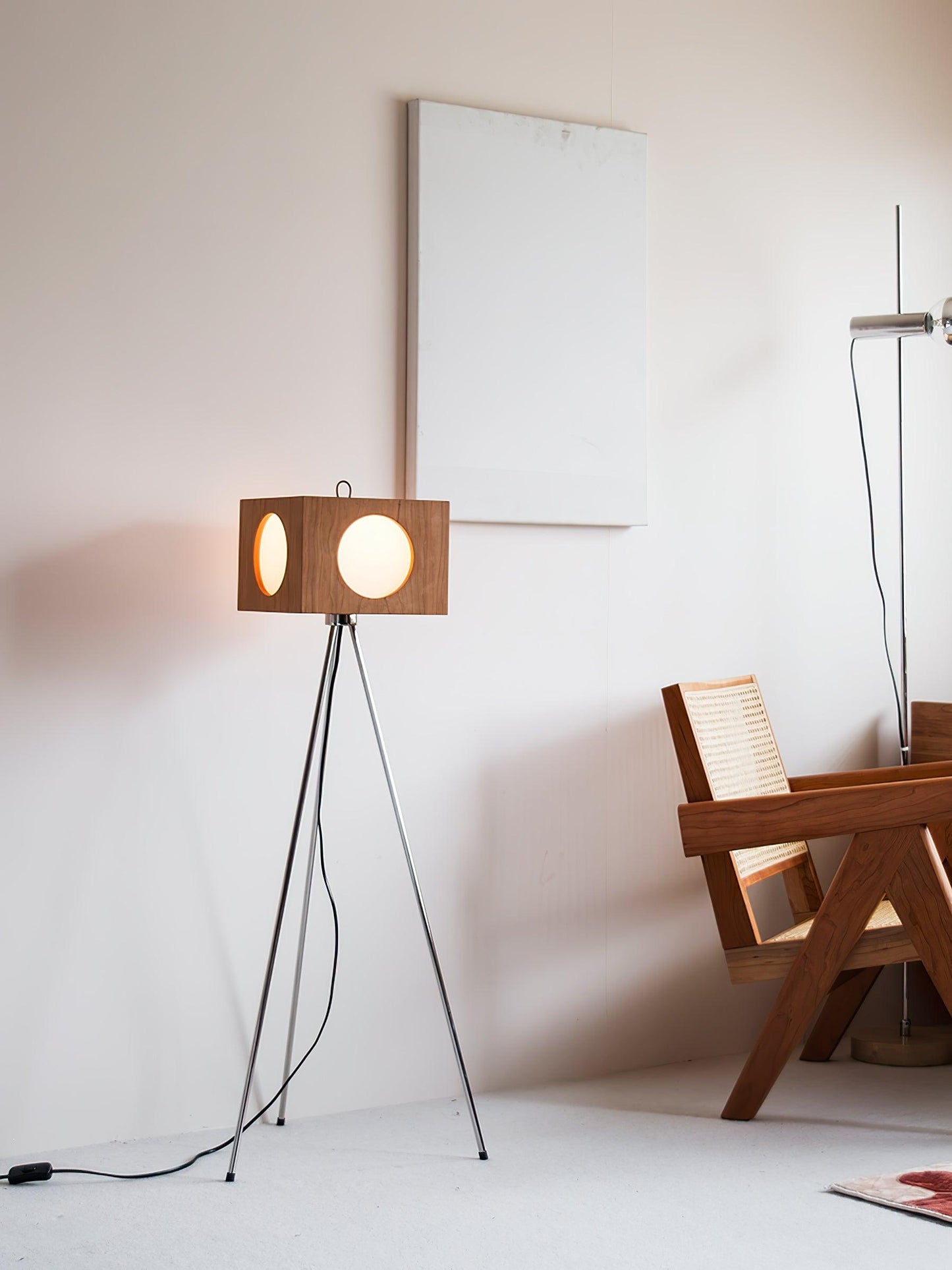 Vintage Tripod Camera Floor Lamp with LED Light, Cherry Wood