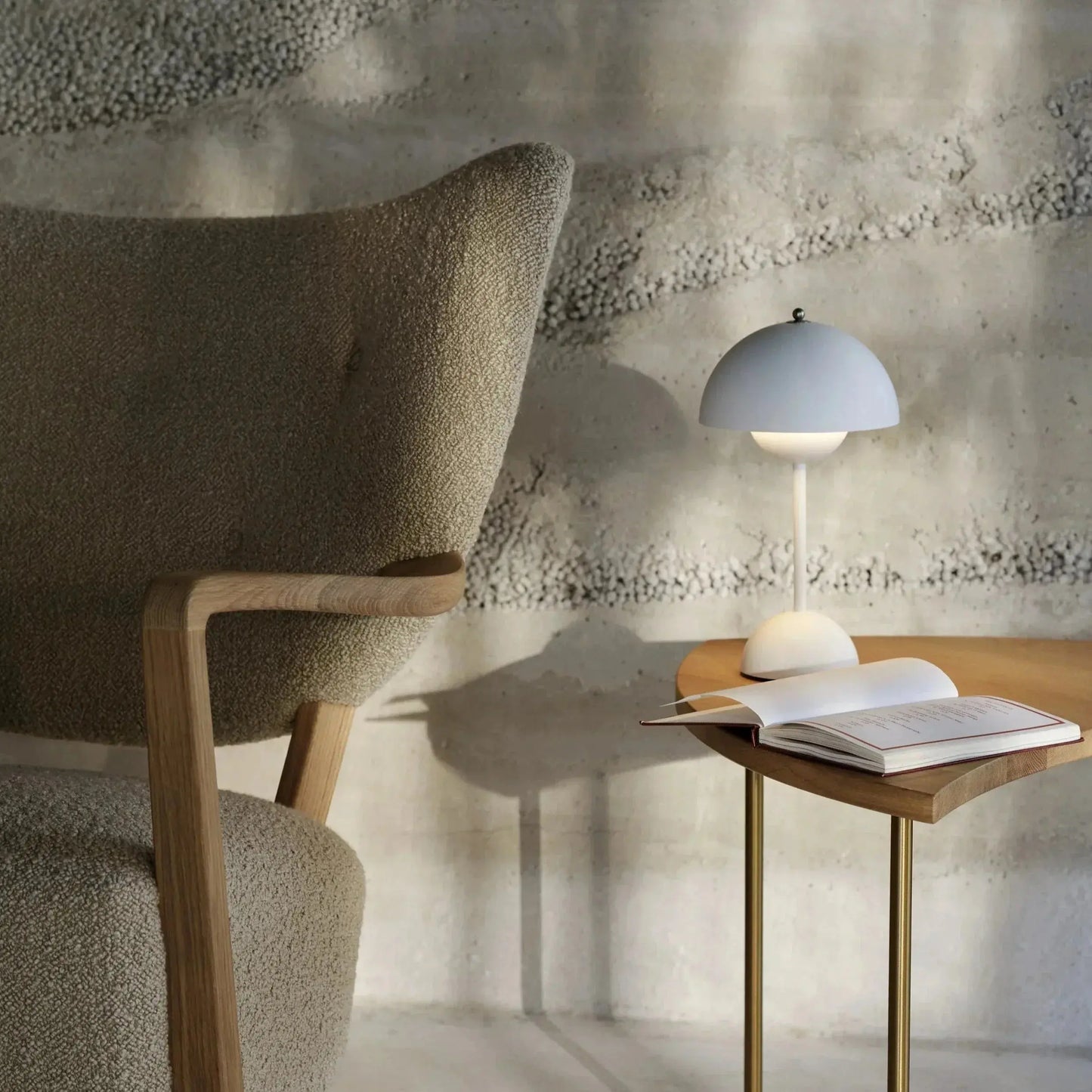 Lunaire LED Table Lamp for Modern Atmosphere Design