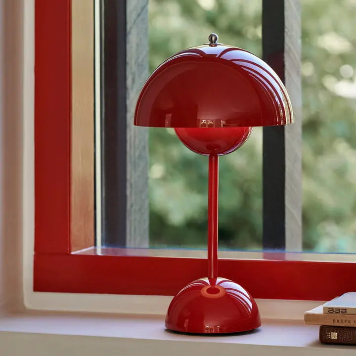 Lunaire LED Table Lamp for Modern Atmosphere Design