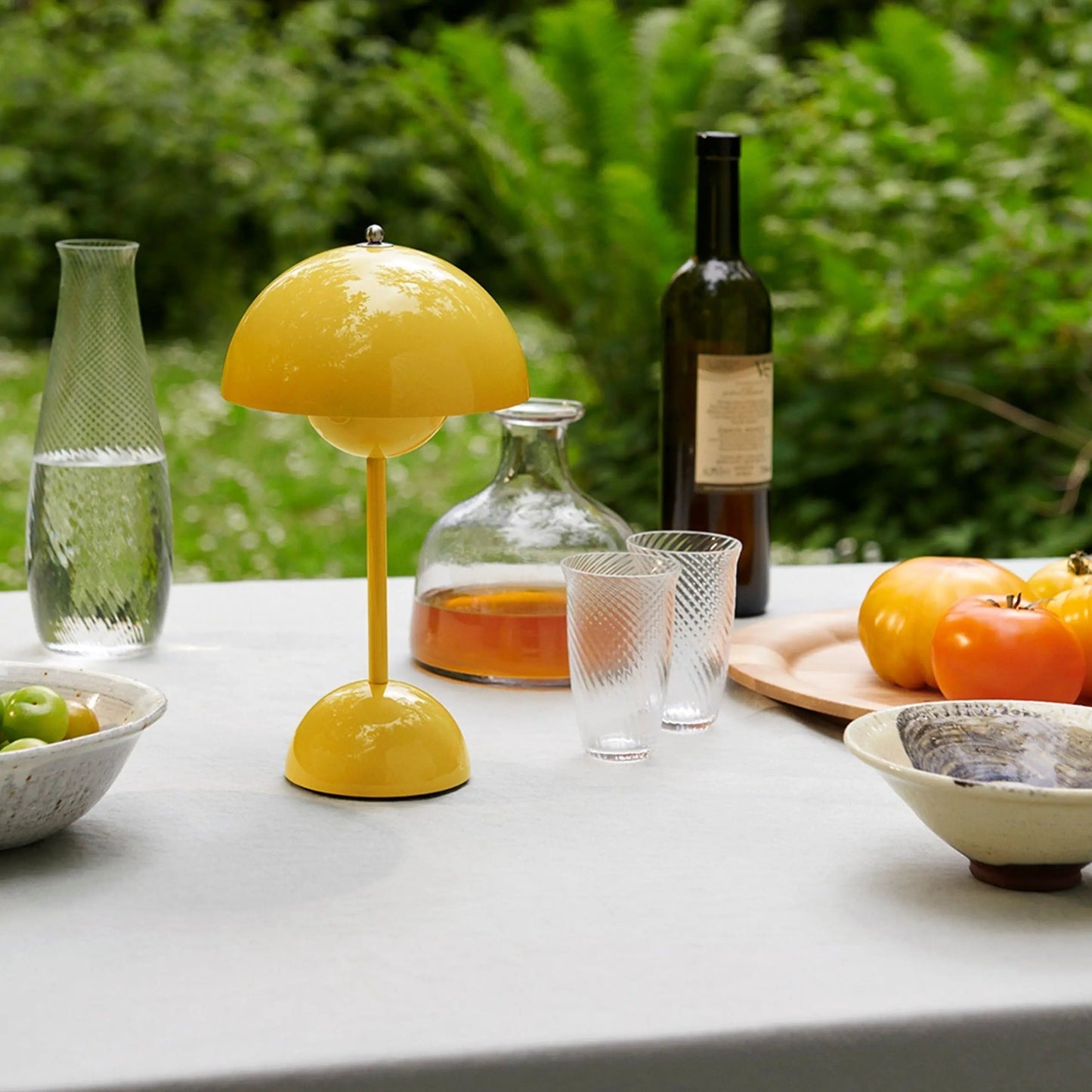 Lunaire LED Table Lamp for Modern Atmosphere Design