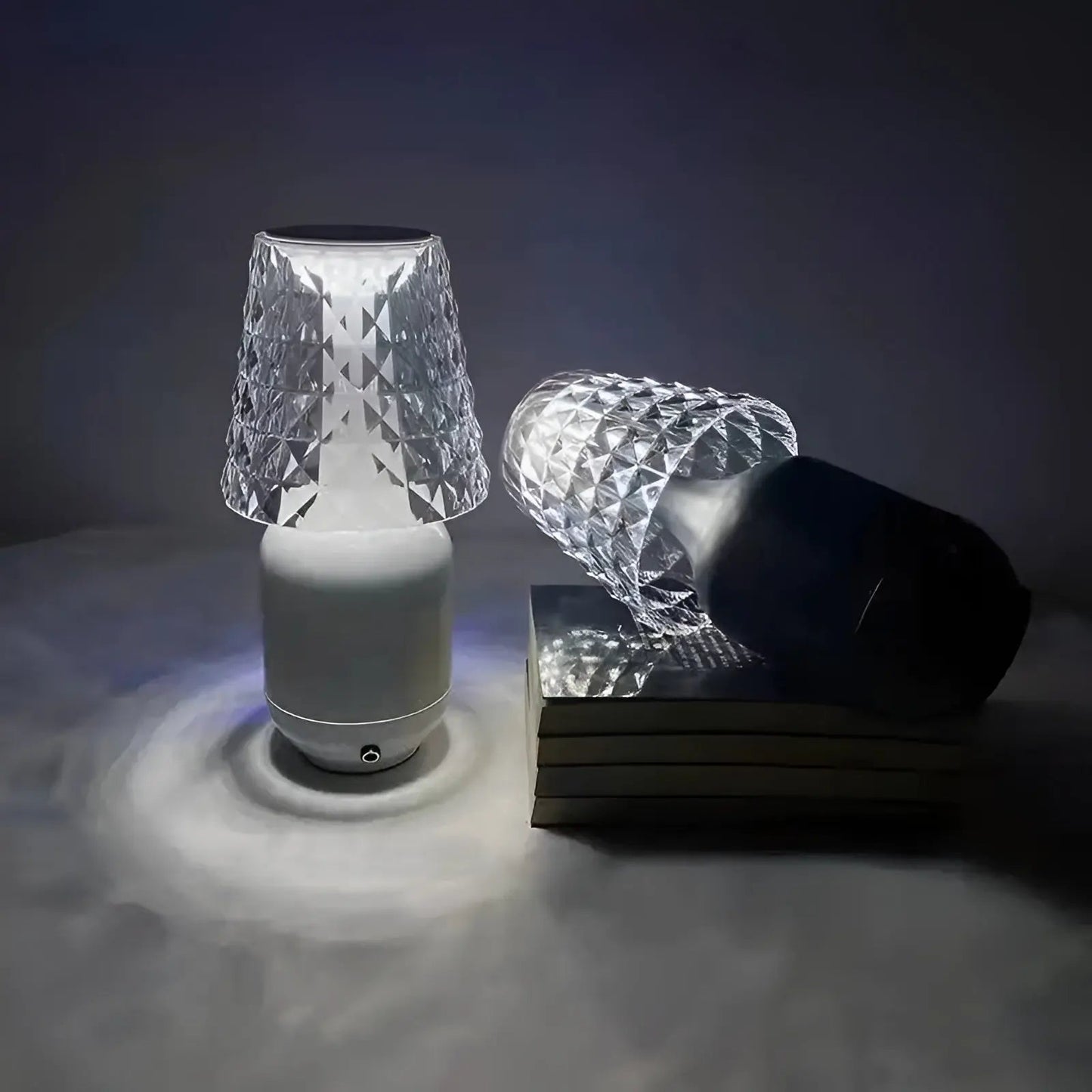 Luxury Table Lamp - Wireless and Elegant LED Light
