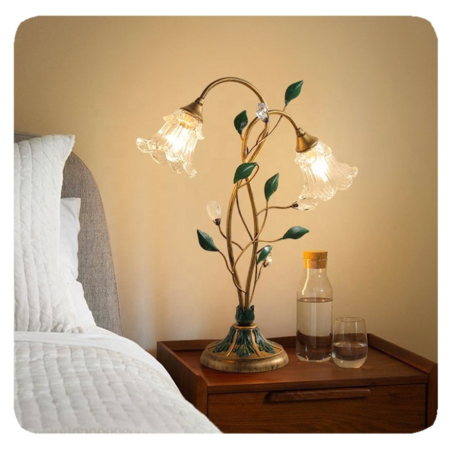 Vintage French Flower Table Lamp – Elegant Lighting with a Romantic Charm