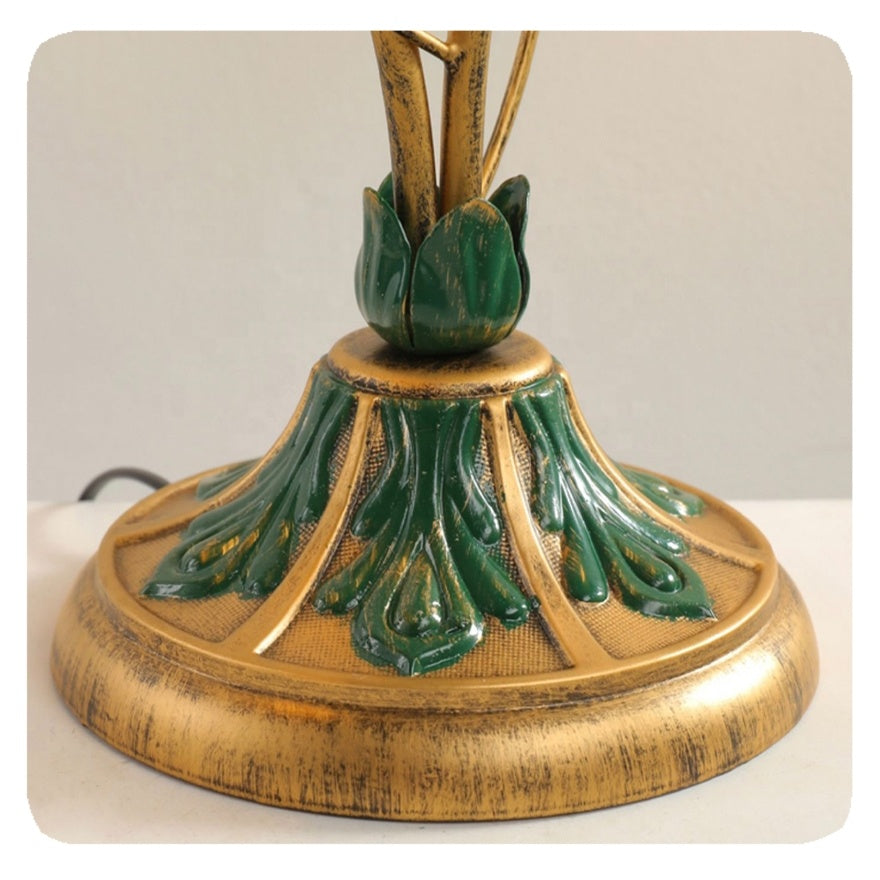Vintage French Flower Table Lamp – Elegant Lighting with a Romantic Charm