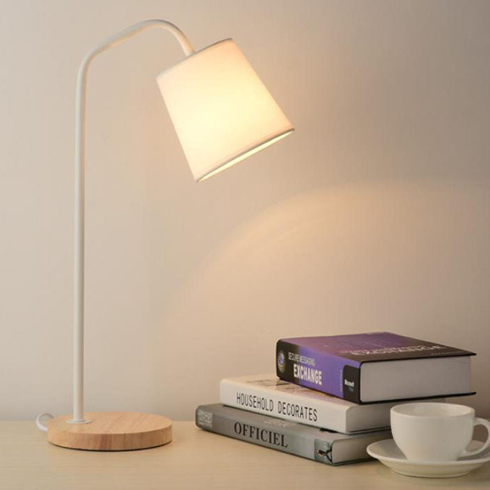 Einfache Stoffkegel-Schirm Wood Base 1-Lamp Table Lamp