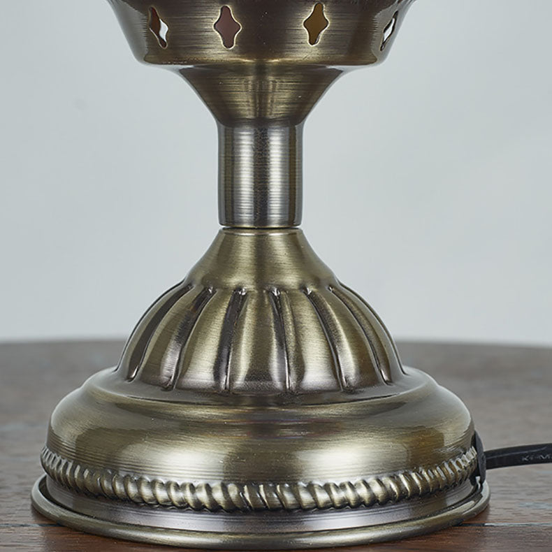 Traditional Tiffany Romantic Oval Iron Enamel 1-Light Table Lamp for Bedroom