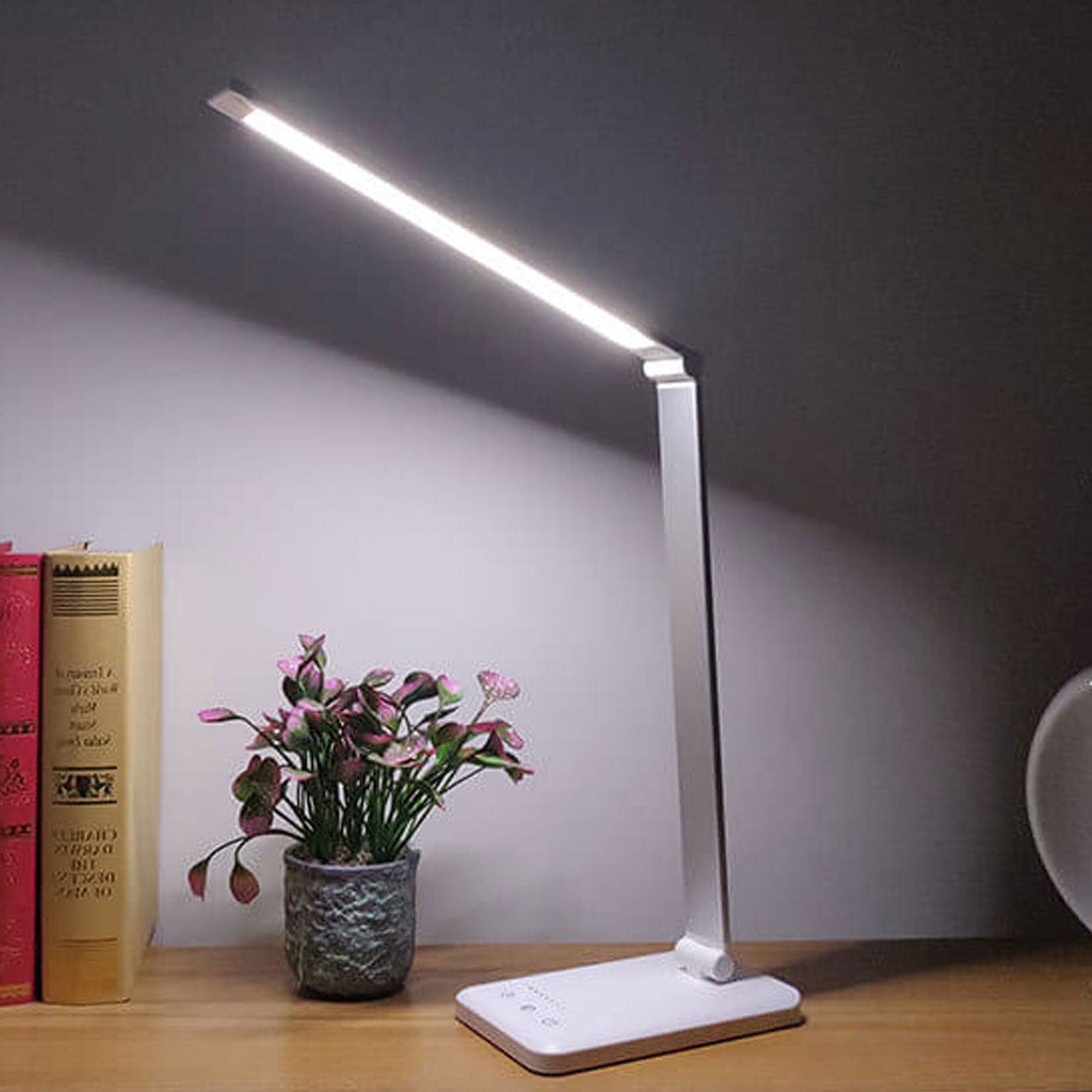 Foldable Wireless Rechargeable LED Eye Protection Reading Desk Lamp